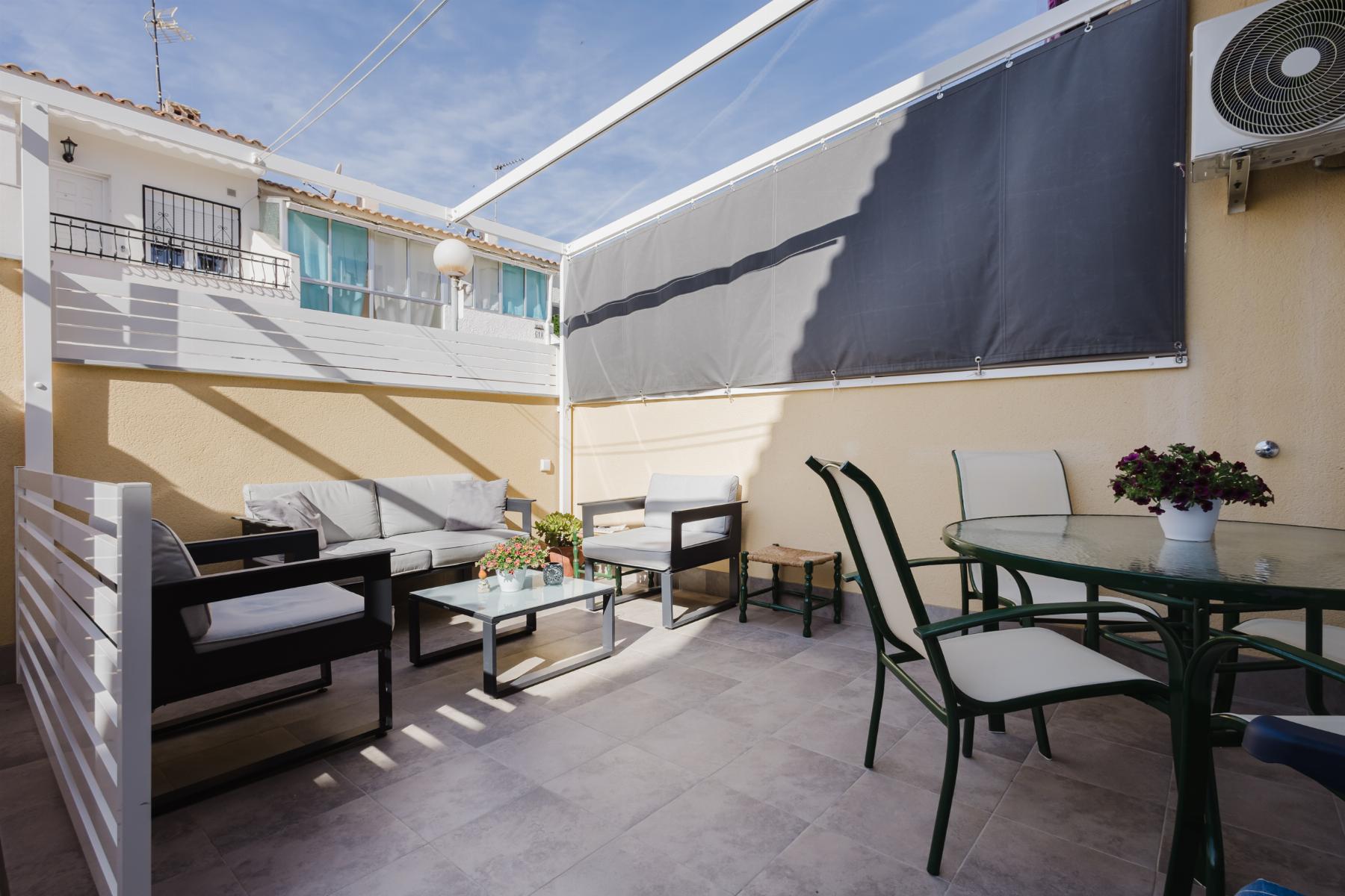 Resale - 3 Bedroom 1 Bathroom Bungalow in Torrevieja - playa de los naufragos - Alicante Resale - 3 Bedroom 1 Bathroom Bungalow in Torrevieja - playa de los naufragos - Alicante