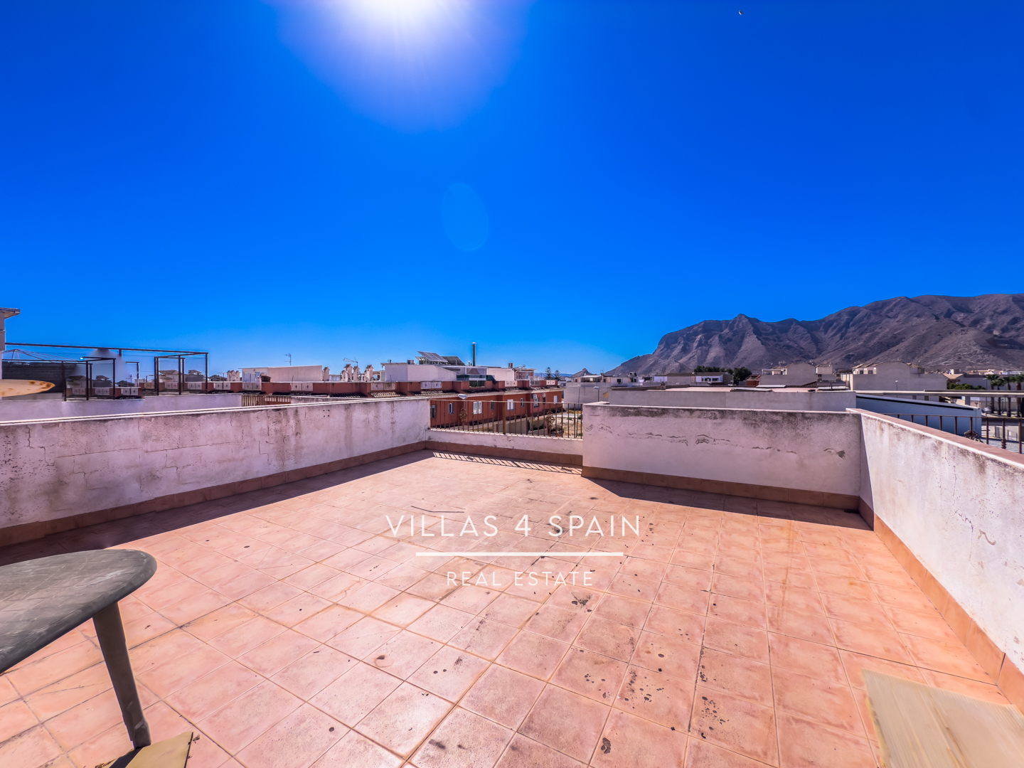 Resale - 3 bed 2 bath townhouse with large garage in Cox, Orihuela - calle el gestor - Alicante Resale - 3 bed 2 bath townhouse with large garage in Cox, Orihuela - calle el gestor - Alicante