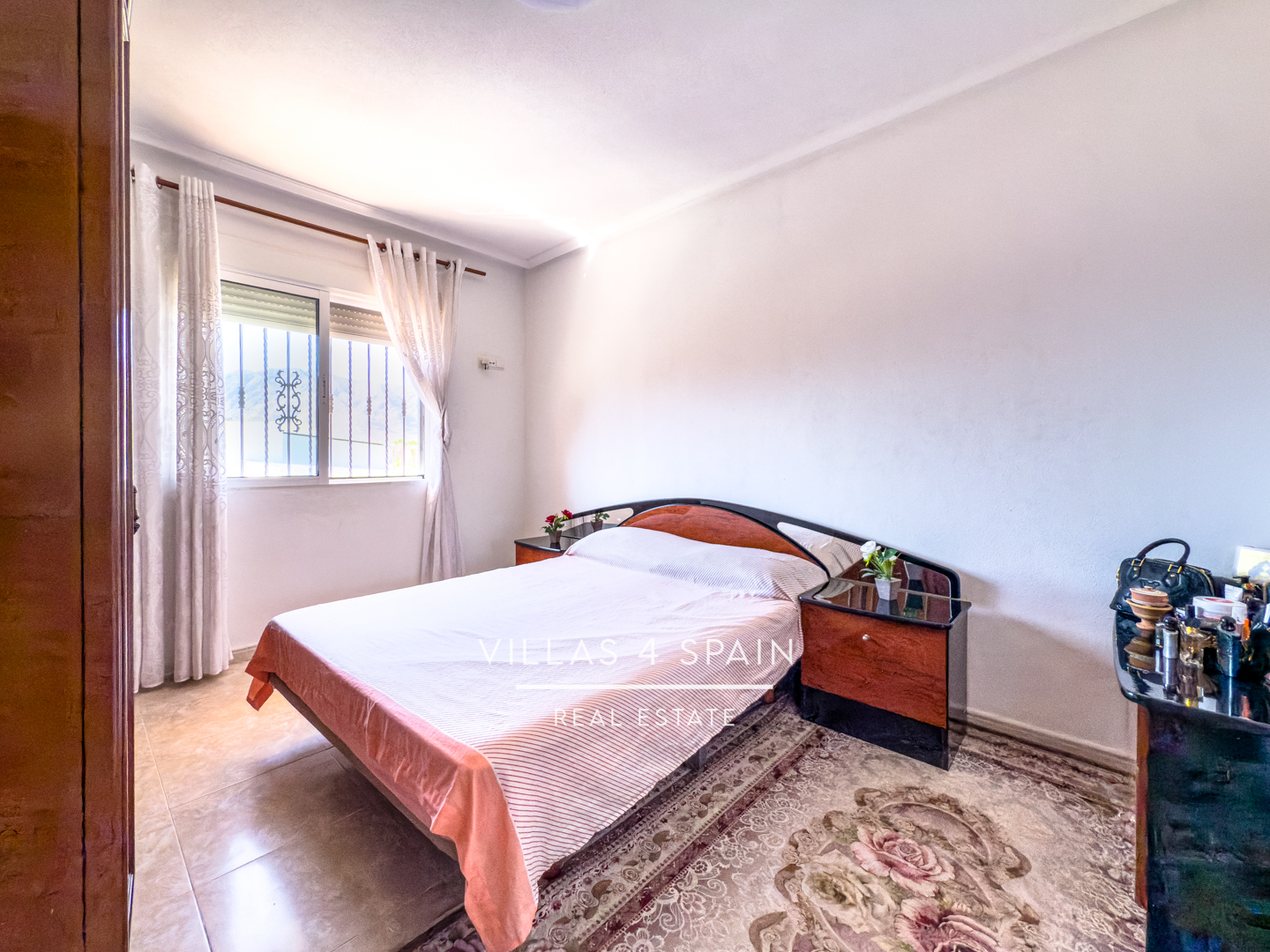 Resale - 3 bed 2 bath townhouse with large garage in Cox, Orihuela - calle el gestor - Alicante Resale - 3 bed 2 bath townhouse with large garage in Cox, Orihuela - calle el gestor - Alicante