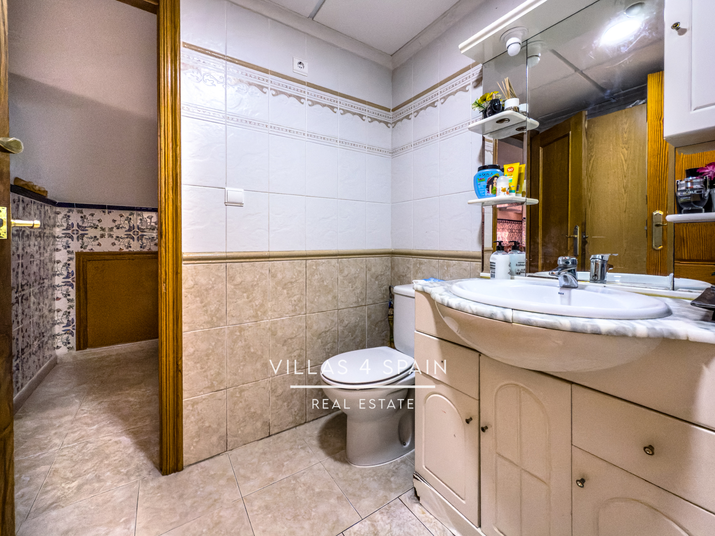 Resale - 3 bed 2 bath townhouse with large garage in Cox, Orihuela - calle el gestor - Alicante Resale - 3 bed 2 bath townhouse with large garage in Cox, Orihuela - calle el gestor - Alicante