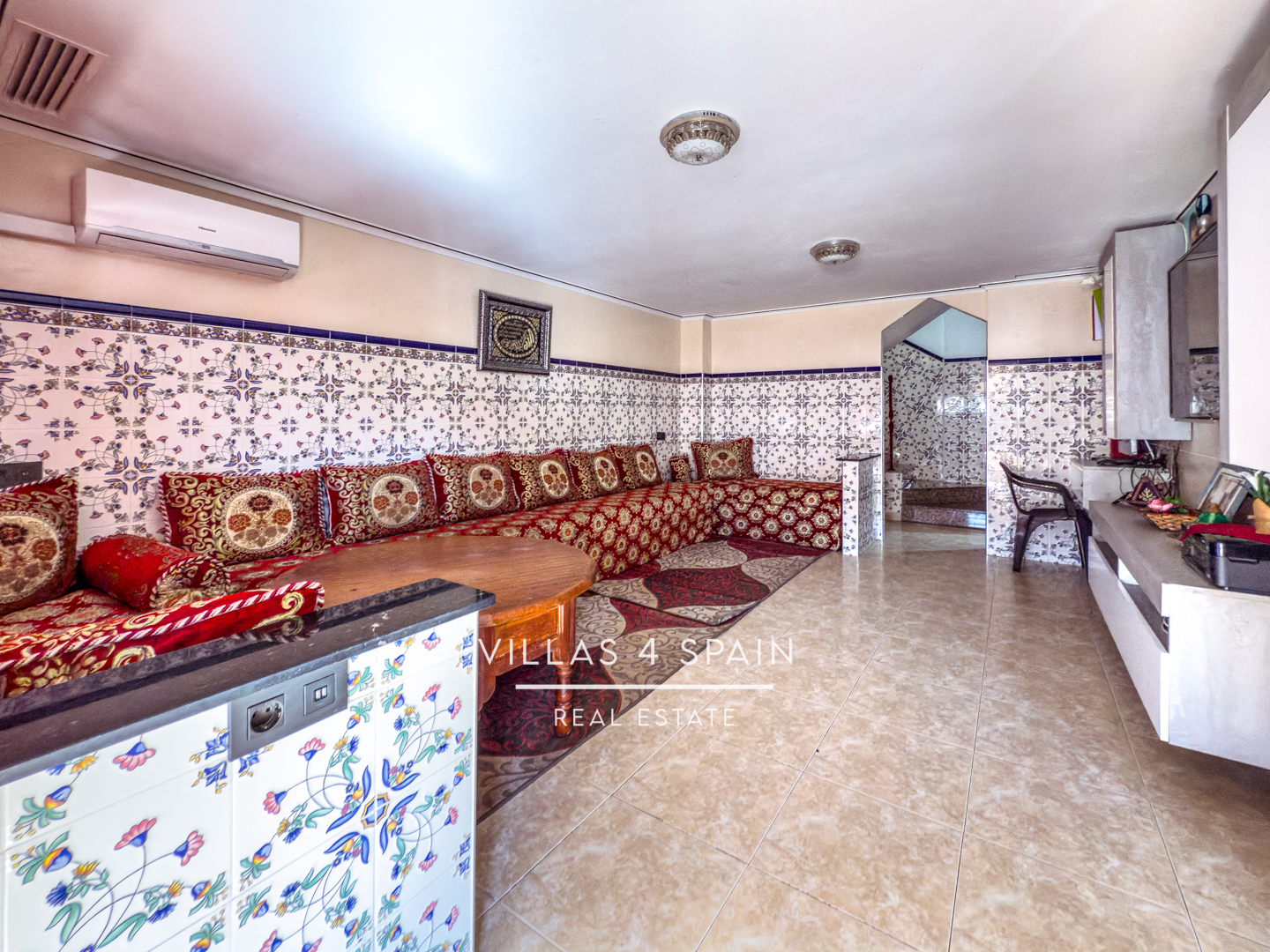 Resale - 3 bed 2 bath townhouse with large garage in Cox, Orihuela - calle el gestor - Alicante Resale - 3 bed 2 bath townhouse with large garage in Cox, Orihuela - calle el gestor - Alicante