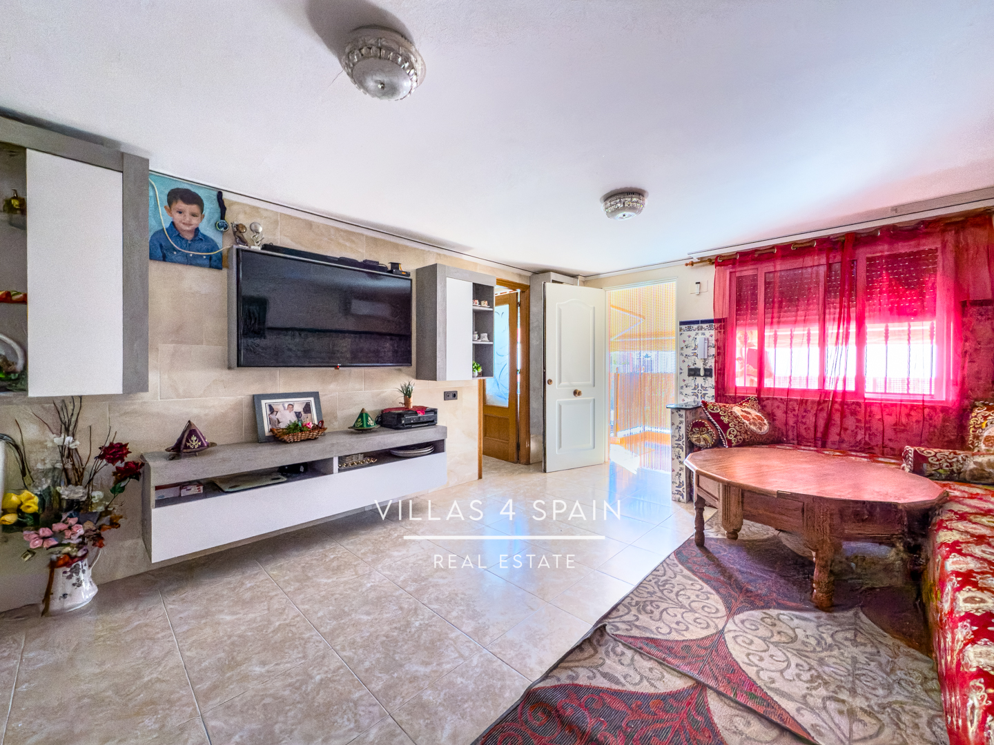 Resale - 3 bed 2 bath townhouse with large garage in Cox, Orihuela - calle el gestor - Alicante Resale - 3 bed 2 bath townhouse with large garage in Cox, Orihuela - calle el gestor - Alicante