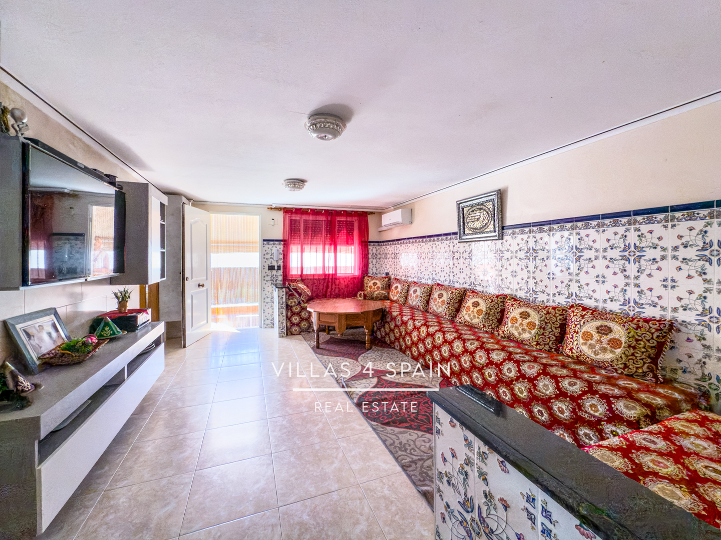 Resale - 3 bed 2 bath townhouse with large garage in Cox, Orihuela - calle el gestor - Alicante Resale - 3 bed 2 bath townhouse with large garage in Cox, Orihuela - calle el gestor - Alicante