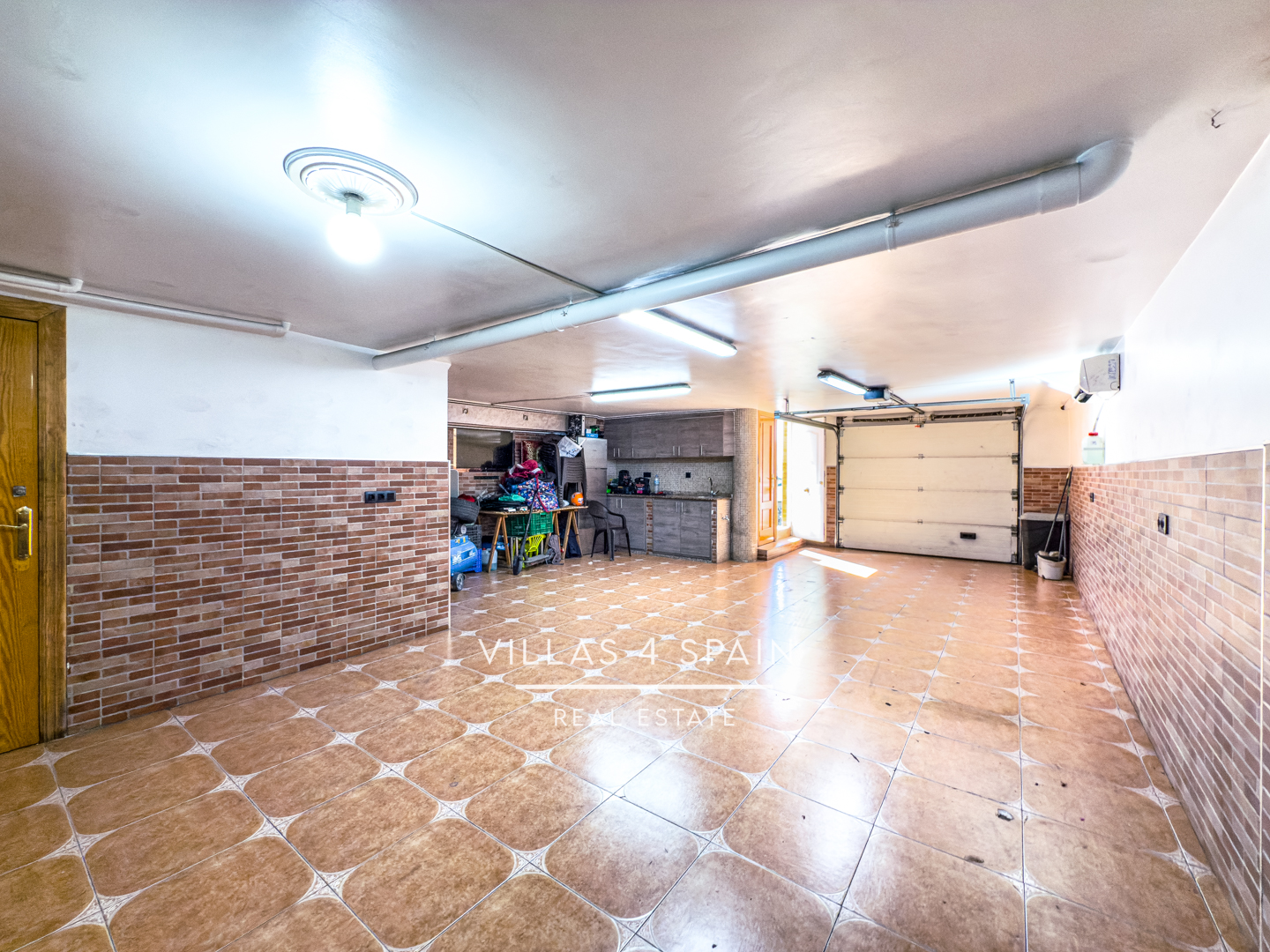 Resale - 3 bed 2 bath townhouse with large garage in Cox, Orihuela - calle el gestor - Alicante Resale - 3 bed 2 bath townhouse with large garage in Cox, Orihuela - calle el gestor - Alicante