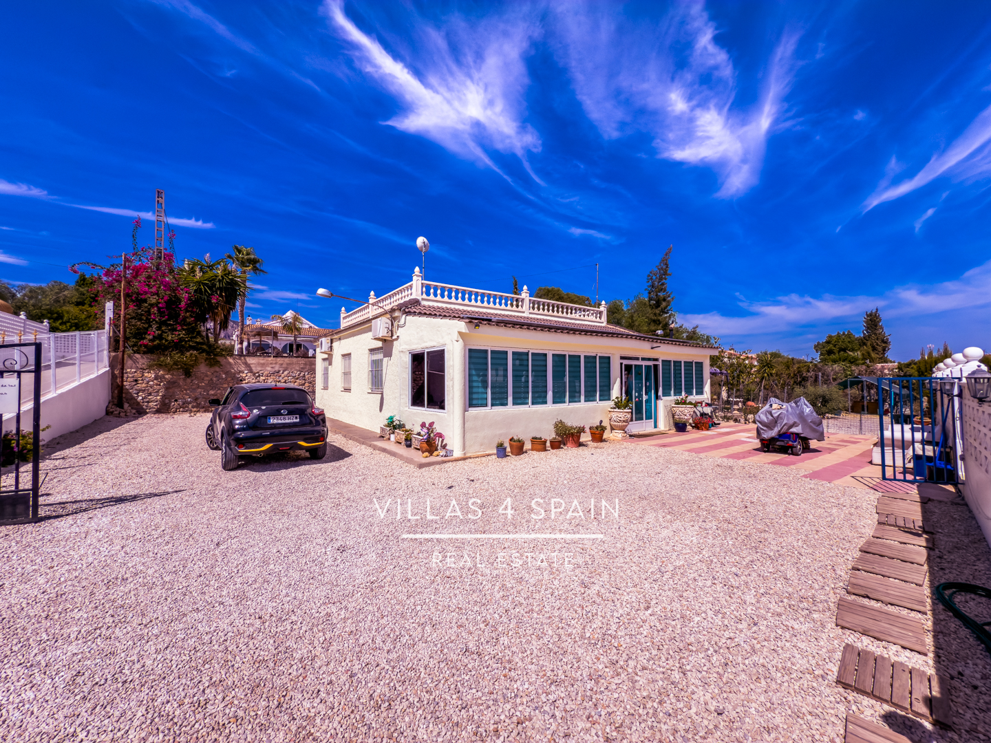 Resale - 3 Bedroom Villa with Private Pool in Albatera - Crevillente - Cam. la Roca - Alicante Resale - 3 Bedroom Villa with Private Pool in Albatera - Crevillente - Cam. la Roca - Alicante