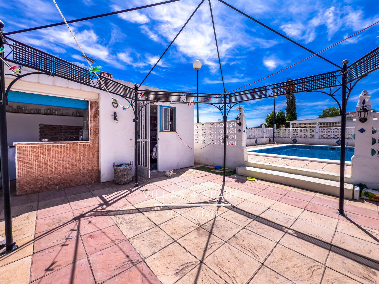 Resale - 3 Bedroom Villa with Private Pool in Albatera - Crevillente - Cam. la Roca - Alicante Resale - 3 Bedroom Villa with Private Pool in Albatera - Crevillente - Cam. la Roca - Alicante