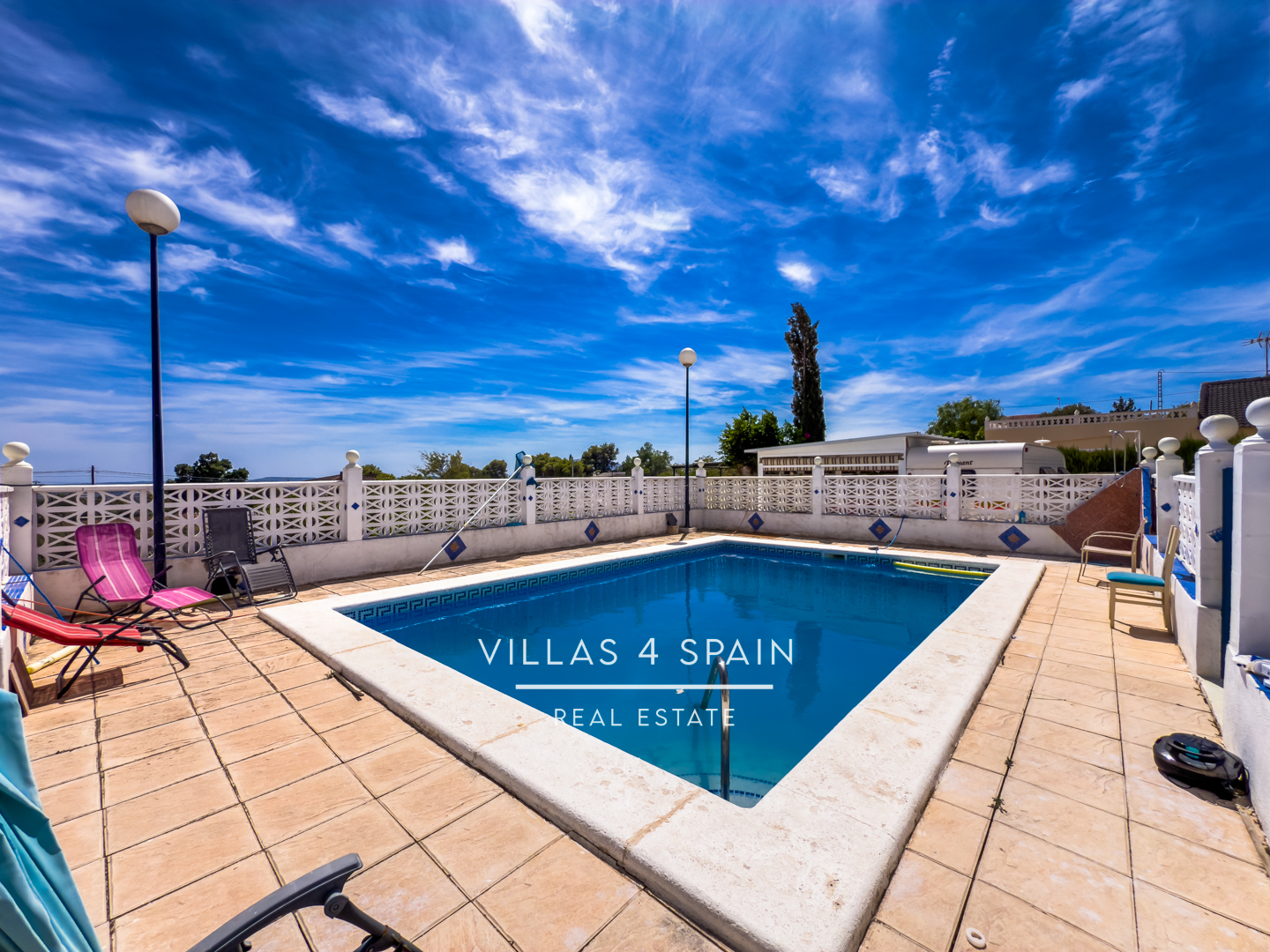 Resale - 3 Bedroom Villa with Private Pool in Albatera - Crevillente - Cam. la Roca - Alicante Resale - 3 Bedroom Villa with Private Pool in Albatera - Crevillente - Cam. la Roca - Alicante