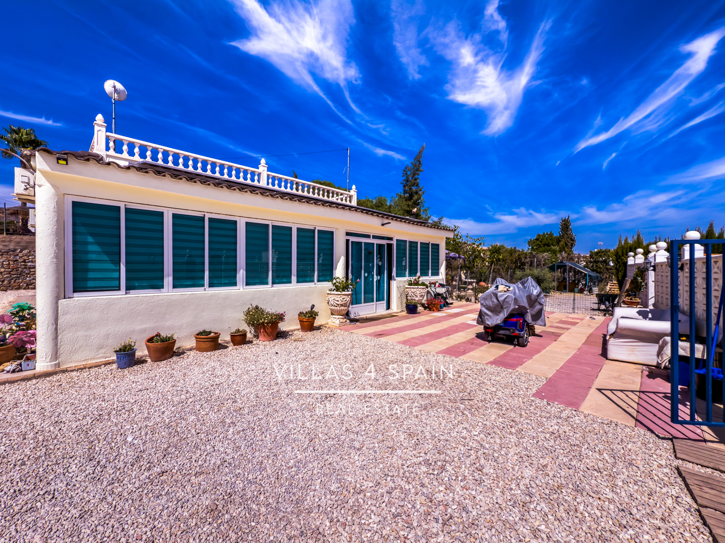 Resale - 3 Bedroom Villa with Private Pool in Albatera - Crevillente - Cam. la Roca - Alicante Resale - 3 Bedroom Villa with Private Pool in Albatera - Crevillente - Cam. la Roca - Alicante