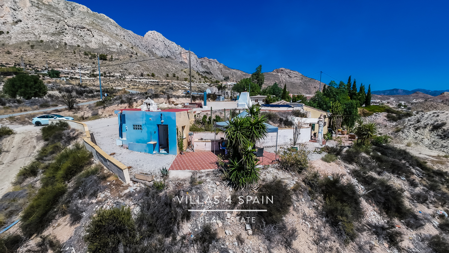 Resale - 3 Bed 2 Bath Cave House with land for sale in Capres - Paraje capres - Murcia Resale - 3 Bed 2 Bath Cave House with land for sale in Capres - Paraje capres - Murcia