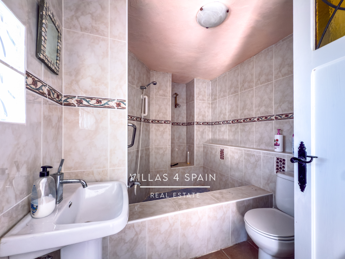 Resale - 3 Bed 2 Bath Cave House with land for sale in Capres - Paraje capres - Murcia Resale - 3 Bed 2 Bath Cave House with land for sale in Capres - Paraje capres - Murcia