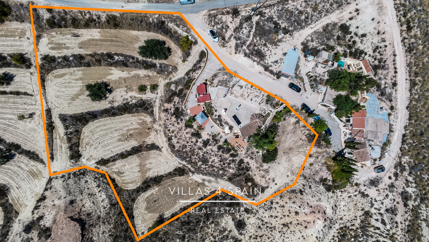 Resale - 3 Bed 2 Bath Cave House with land for sale in Capres - Paraje capres - Murcia Resale - 3 Bed 2 Bath Cave House with land for sale in Capres - Paraje capres - Murcia