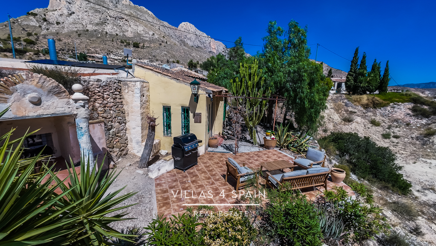 Resale - 3 Bed 2 Bath Cave House with land for sale in Capres - Paraje capres - Murcia Resale - 3 Bed 2 Bath Cave House with land for sale in Capres - Paraje capres - Murcia