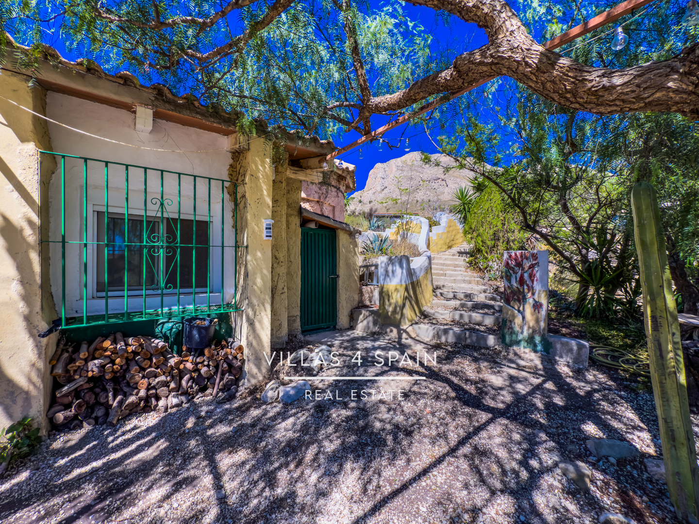 Resale - 3 Bed 2 Bath Cave House with land for sale in Capres - Paraje capres - Murcia Resale - 3 Bed 2 Bath Cave House with land for sale in Capres - Paraje capres - Murcia