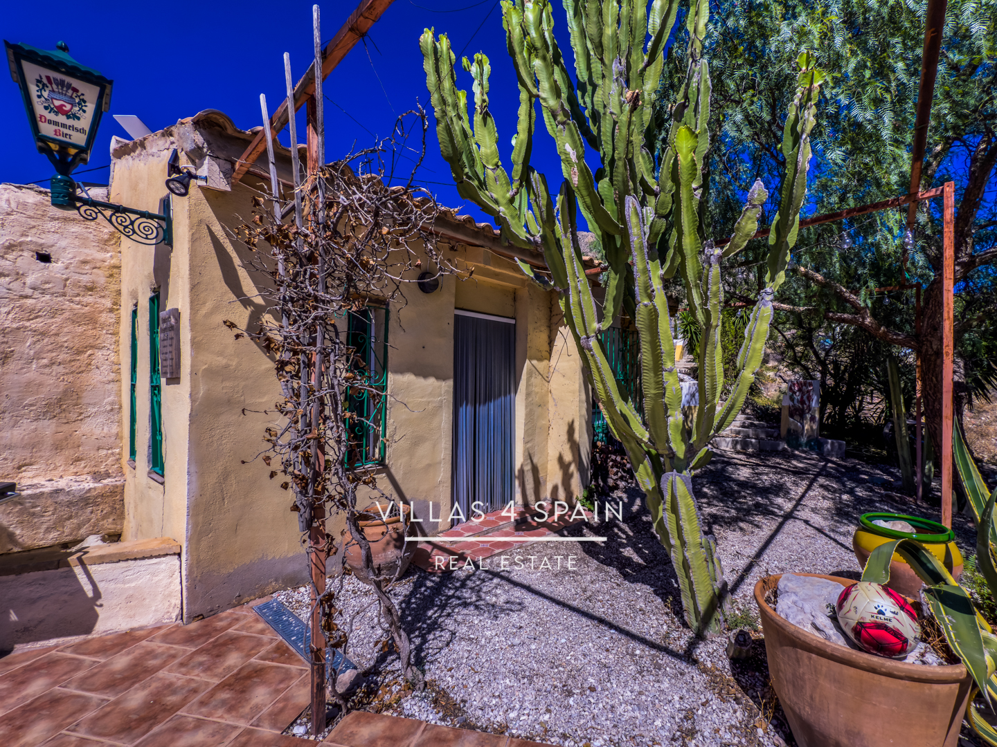 Resale - 3 Bed 2 Bath Cave House with land for sale in Capres - Paraje capres - Murcia Resale - 3 Bed 2 Bath Cave House with land for sale in Capres - Paraje capres - Murcia