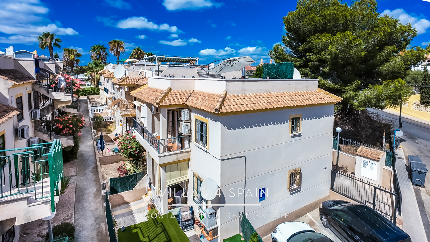 Resale - 2 Bed 1 Bath Corner Apartment in Algorfa with community pool - calle antonio machado - Alicante Resale - 2 Bed 1 Bath Corner Apartment in Algorfa with community pool - calle antonio machado - Alicante