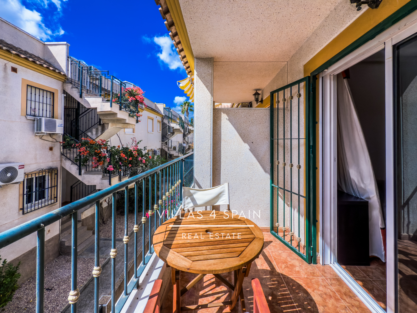 Resale - 2 Bed 1 Bath Corner Apartment in Algorfa with community pool - calle antonio machado - Alicante Resale - 2 Bed 1 Bath Corner Apartment in Algorfa with community pool - calle antonio machado - Alicante