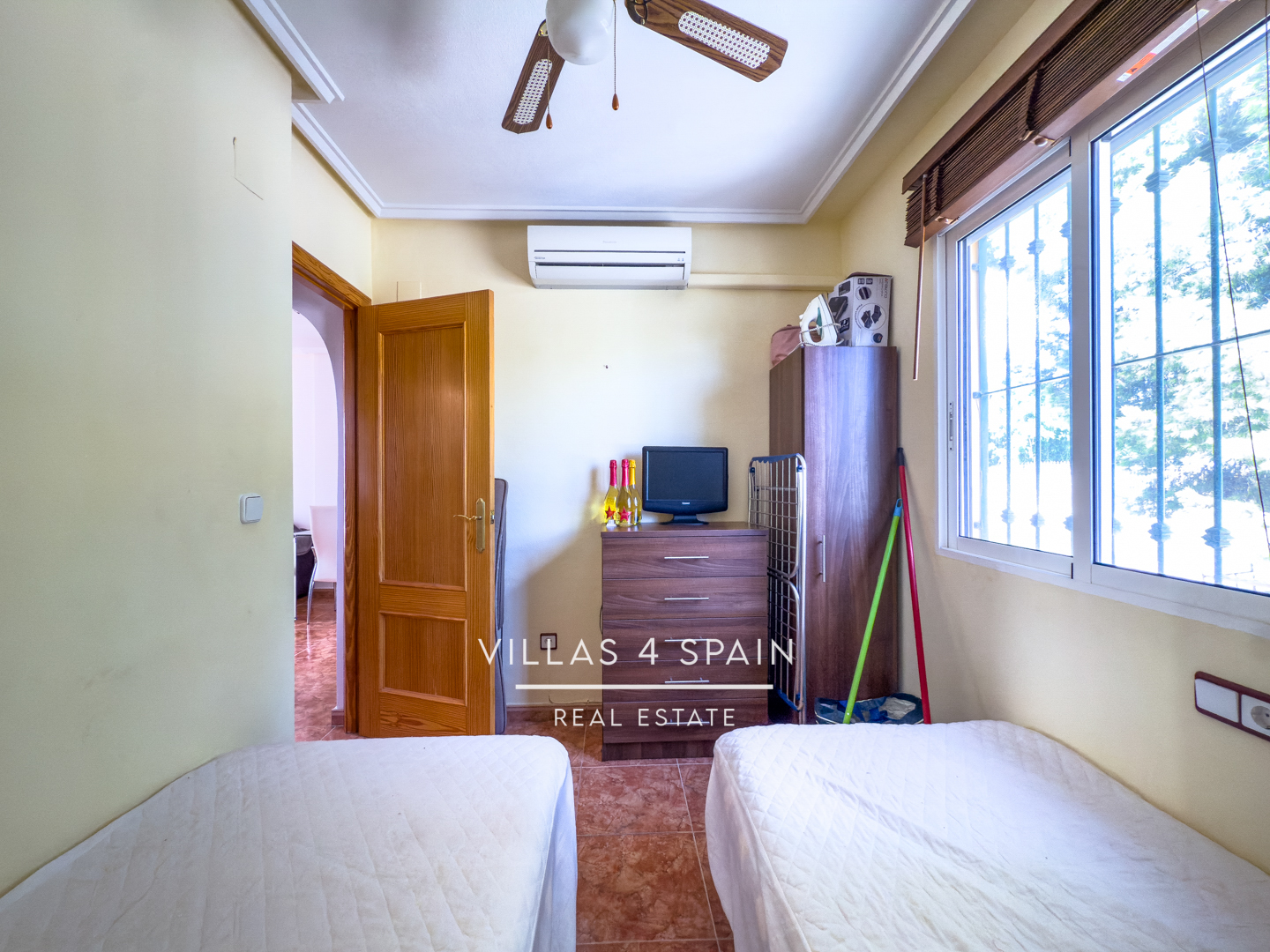 Resale - 2 Bed 1 Bath Corner Apartment in Algorfa with community pool - calle antonio machado - Alicante Resale - 2 Bed 1 Bath Corner Apartment in Algorfa with community pool - calle antonio machado - Alicante