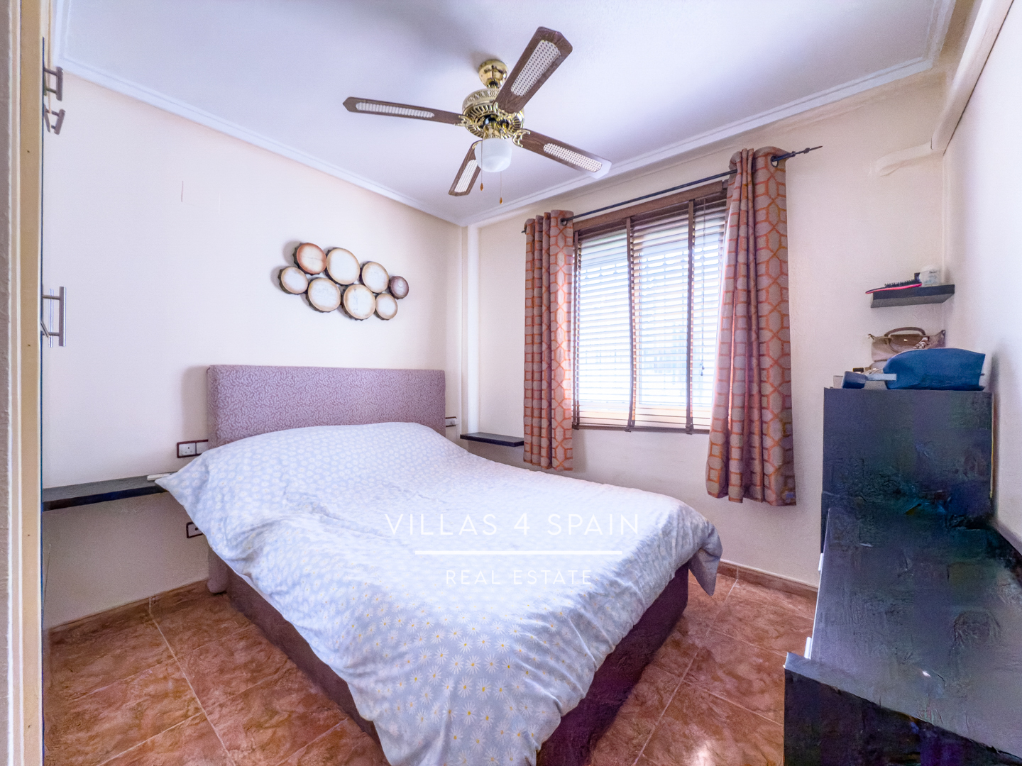 Resale - 2 Bed 1 Bath Corner Apartment in Algorfa with community pool - calle antonio machado - Alicante Resale - 2 Bed 1 Bath Corner Apartment in Algorfa with community pool - calle antonio machado - Alicante