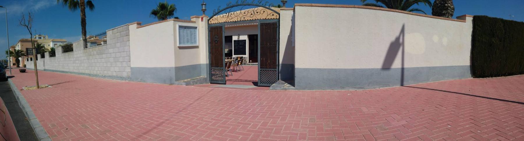 Resale - 3 Bedroom 1 Bathroom Bungalow in Torrevieja - playa de los naufragos - Alicante Resale - 3 Bedroom 1 Bathroom Bungalow in Torrevieja - playa de los naufragos - Alicante