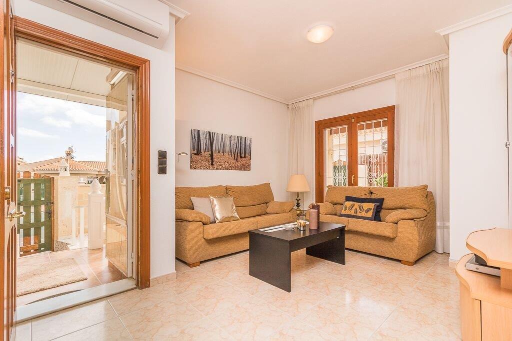 Resale - 3 Bedroom 2 Bathroom Casa in Orihuela Costa - La Zenia- Orihuela costa - Alicante Resale - 3 Bedroom 2 Bathroom Casa in Orihuela Costa - La Zenia- Orihuela costa - Alicante