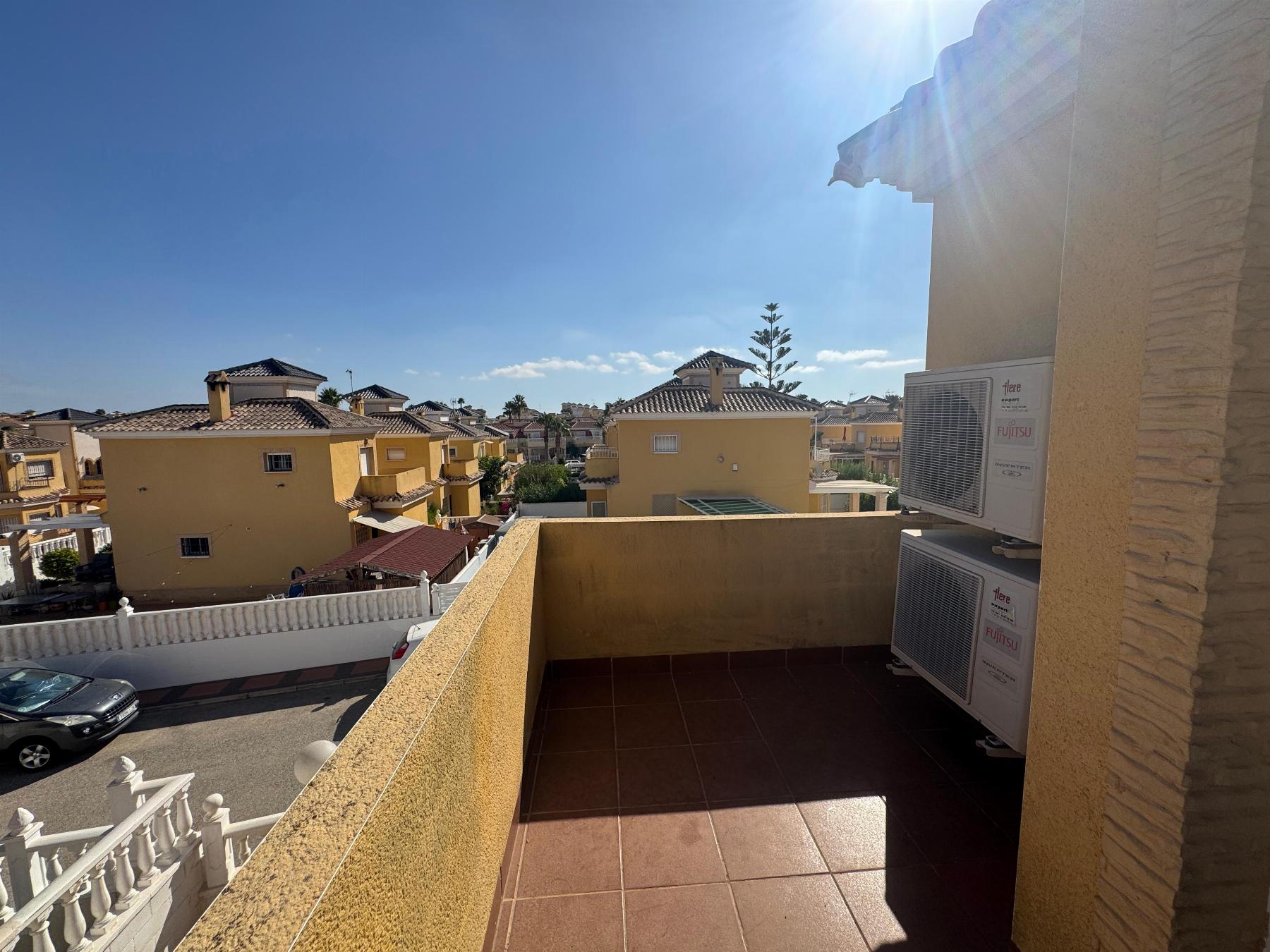 Resale - 3 Bedroom 2 Bathroom Chalet in Algorfa - LO CRISPIN - Alicante Resale - 3 Bedroom 2 Bathroom Chalet in Algorfa - LO CRISPIN - Alicante