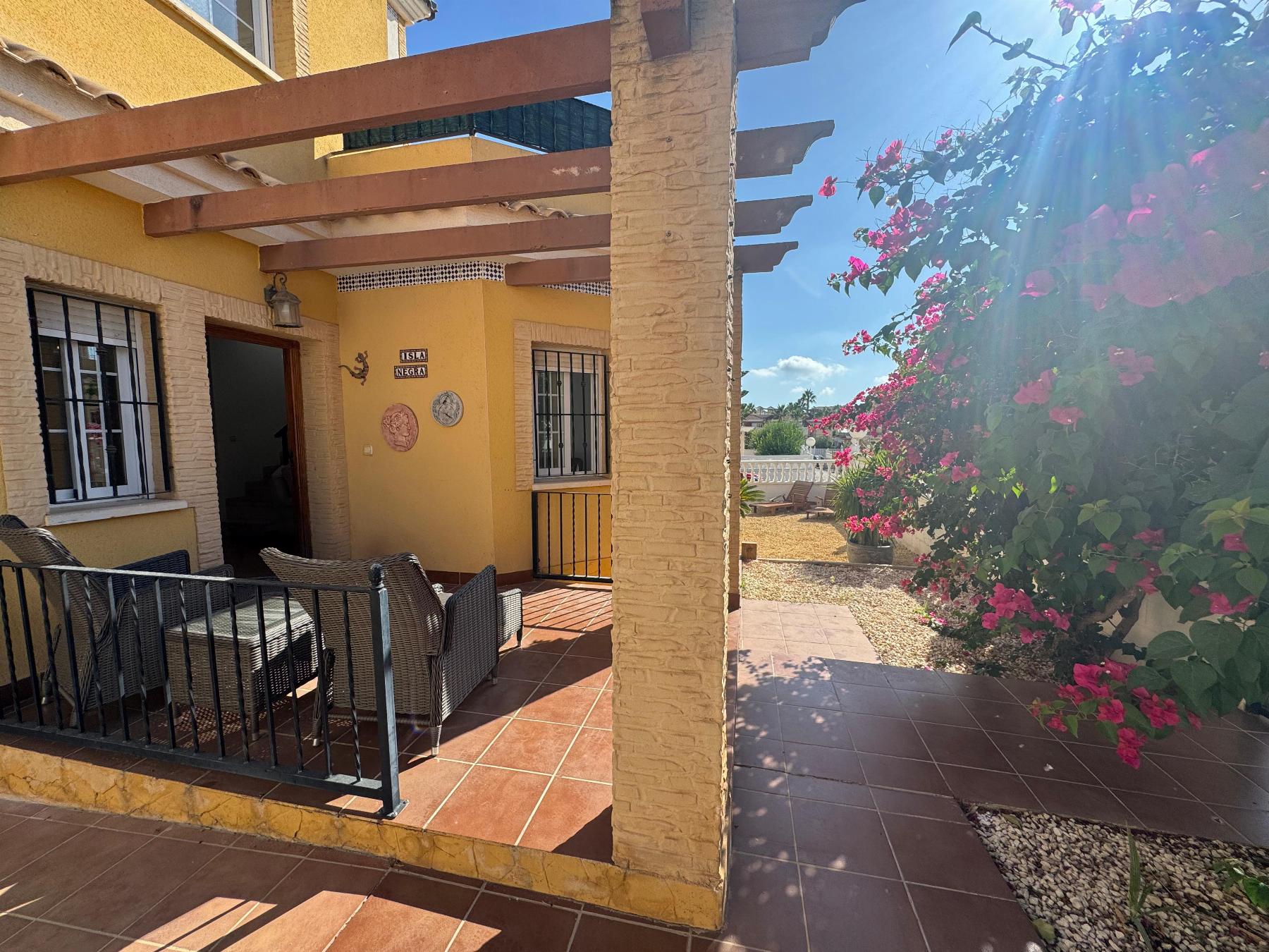 Resale - 3 Bedroom 2 Bathroom Chalet in Algorfa - LO CRISPIN - Alicante Resale - 3 Bedroom 2 Bathroom Chalet in Algorfa - LO CRISPIN - Alicante