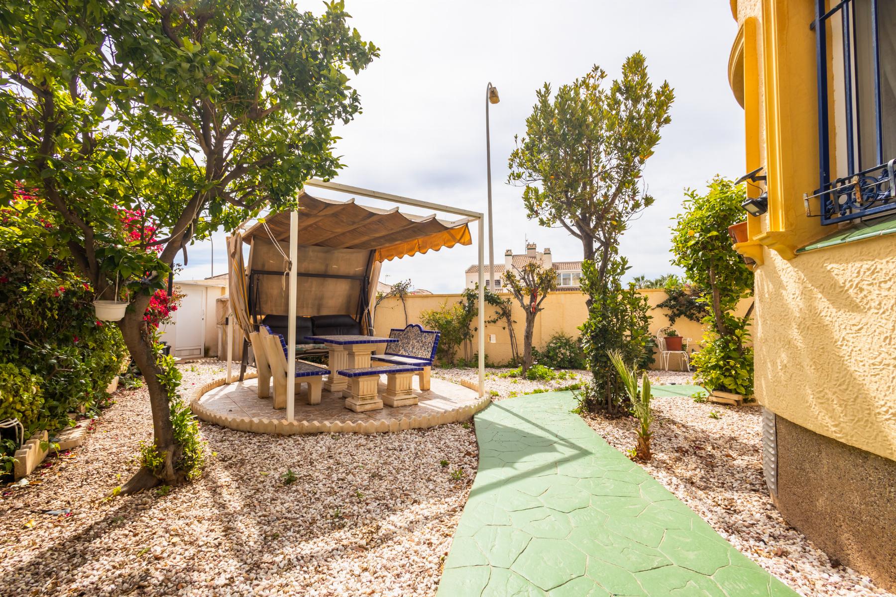 Resale - 3 Bedroom 2 Bathroom Chalet in Orihuela Costa - La Zenia- Orihuela costa - Alicante Resale - 3 Bedroom 2 Bathroom Chalet in Orihuela Costa - La Zenia- Orihuela costa - Alicante