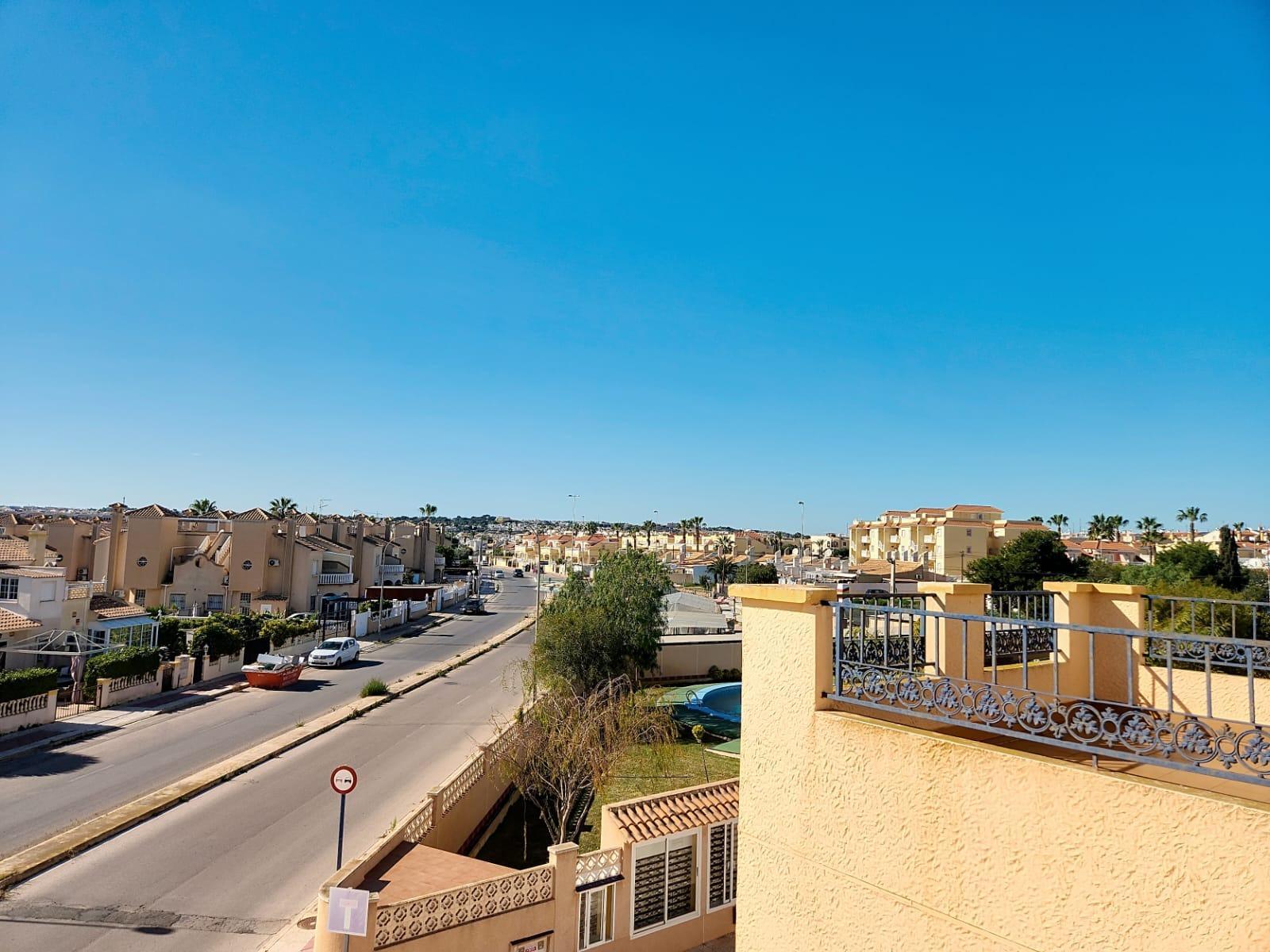 Resale - 3 Bedroom 2 Bathroom Chalet in Orihuela Costa - La Zenia- Orihuela costa - Alicante Resale - 3 Bedroom 2 Bathroom Chalet in Orihuela Costa - La Zenia- Orihuela costa - Alicante