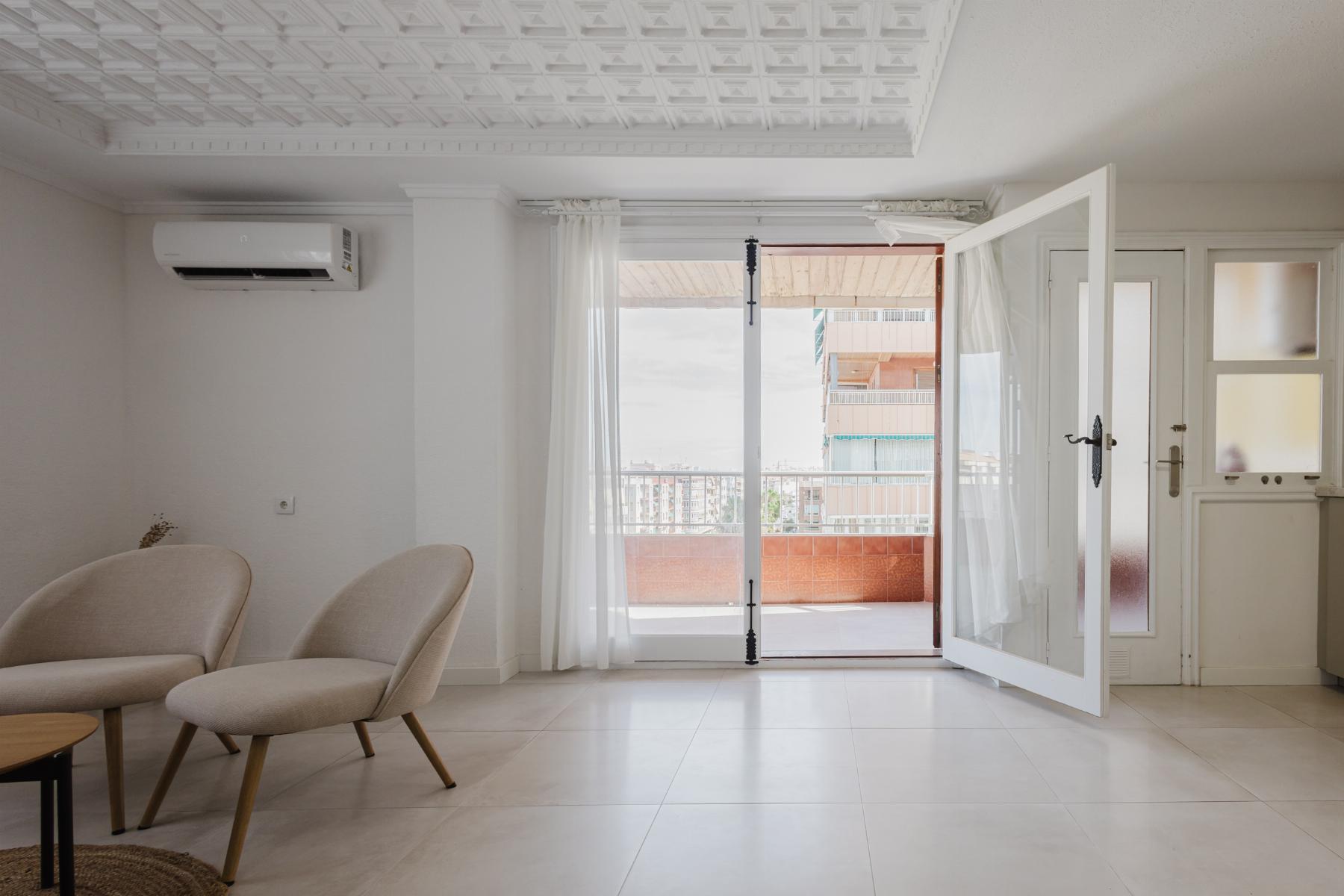 Resale - 3 Bedroom 2 Bathroom Apartamento in Torrevieja - Playa del Acequión - Alicante Resale - 3 Bedroom 2 Bathroom Apartamento in Torrevieja - Playa del Acequión - Alicante