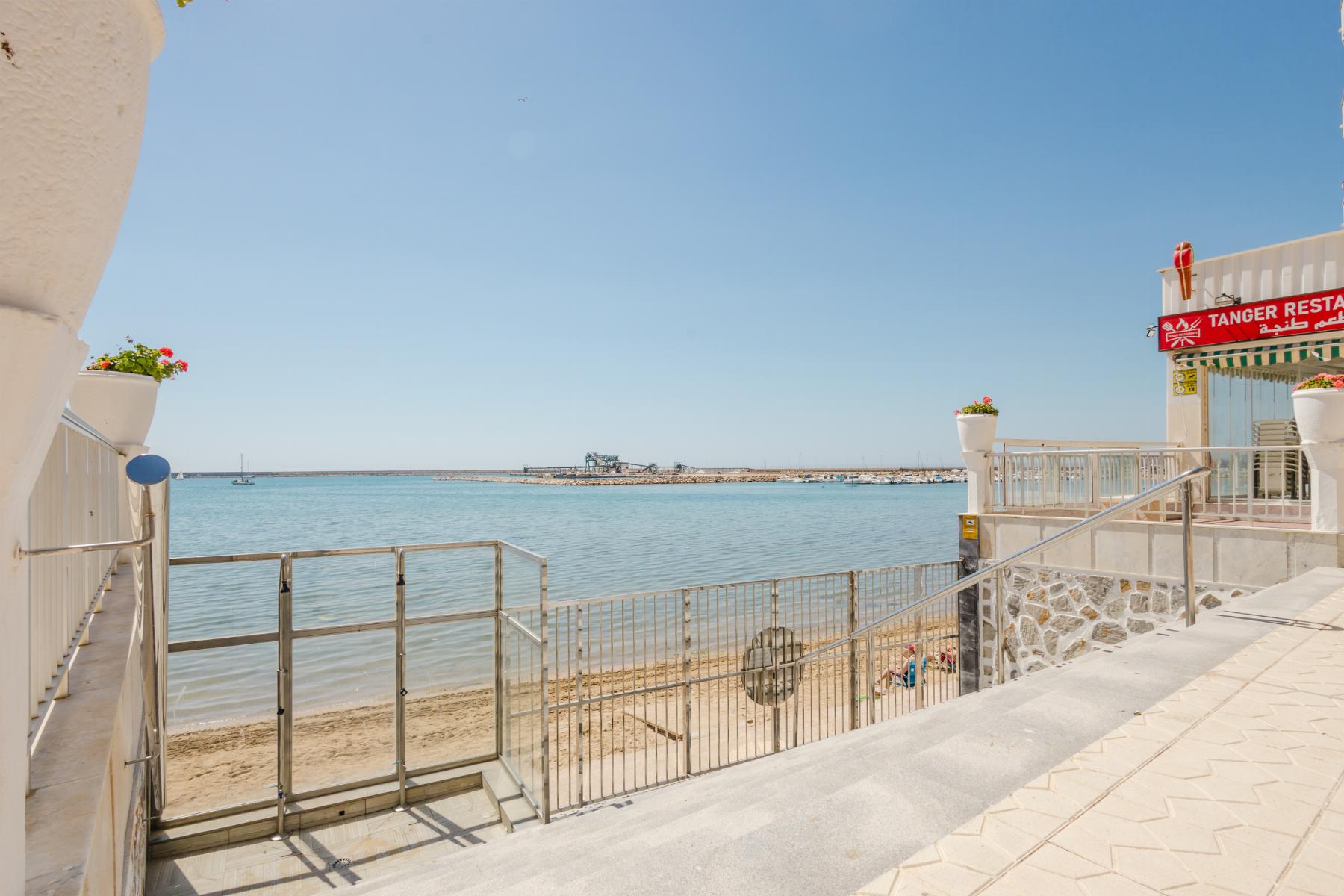 Resale - 3 Bedroom 2 Bathroom Apartamento in Torrevieja - Playa del Acequión - Alicante Resale - 3 Bedroom 2 Bathroom Apartamento in Torrevieja - Playa del Acequión - Alicante