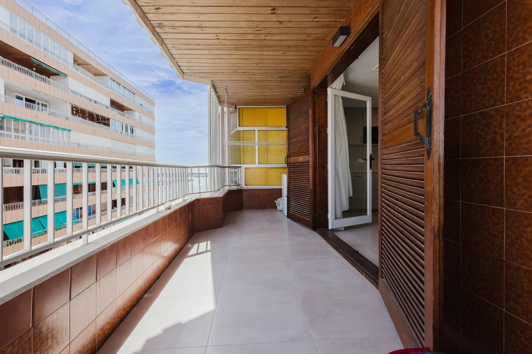 Resale - 3 Bedroom 2 Bathroom Apartamento in Torrevieja - Playa del Acequión - Alicante Resale - 3 Bedroom 2 Bathroom Apartamento in Torrevieja - Playa del Acequión - Alicante