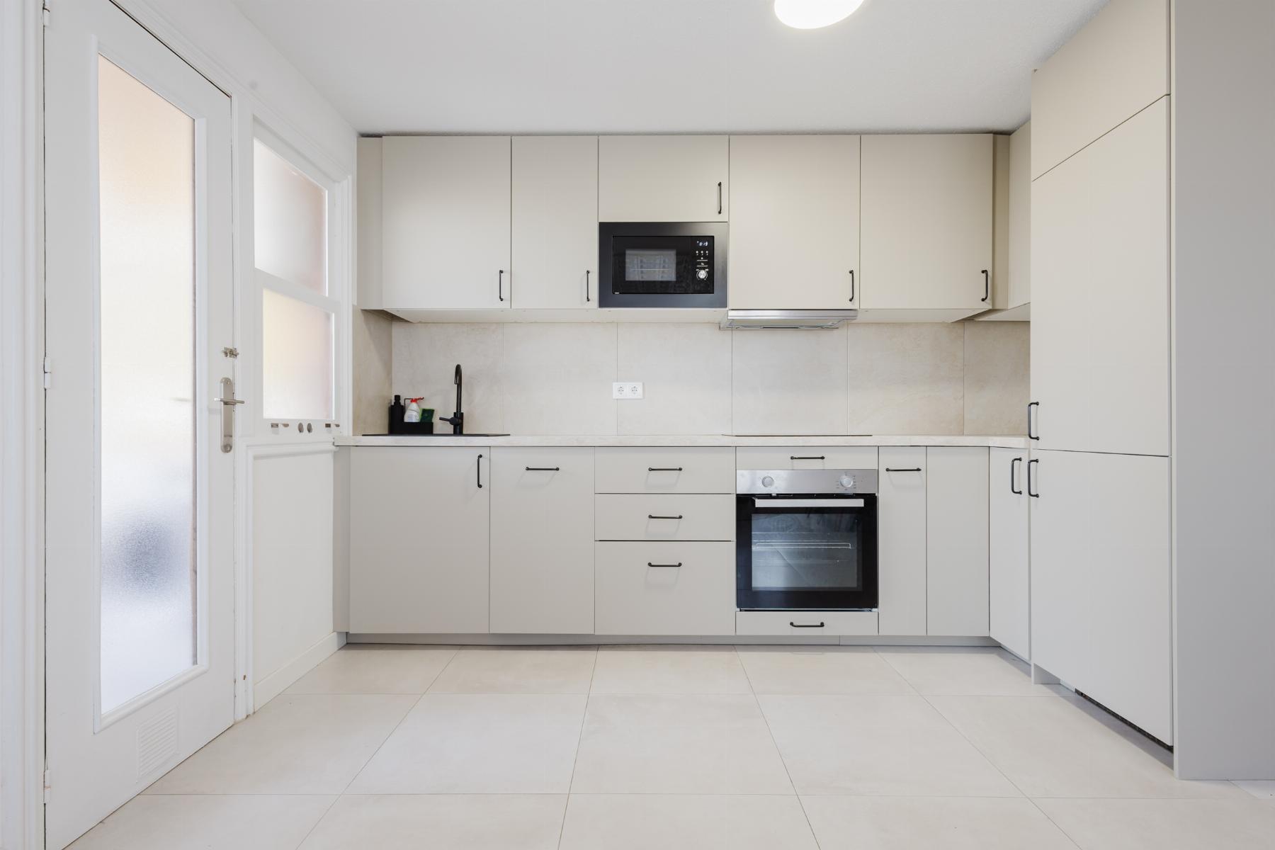 Resale - 3 Bedroom 2 Bathroom Apartamento in Torrevieja - Playa del Acequión - Alicante Resale - 3 Bedroom 2 Bathroom Apartamento in Torrevieja - Playa del Acequión - Alicante