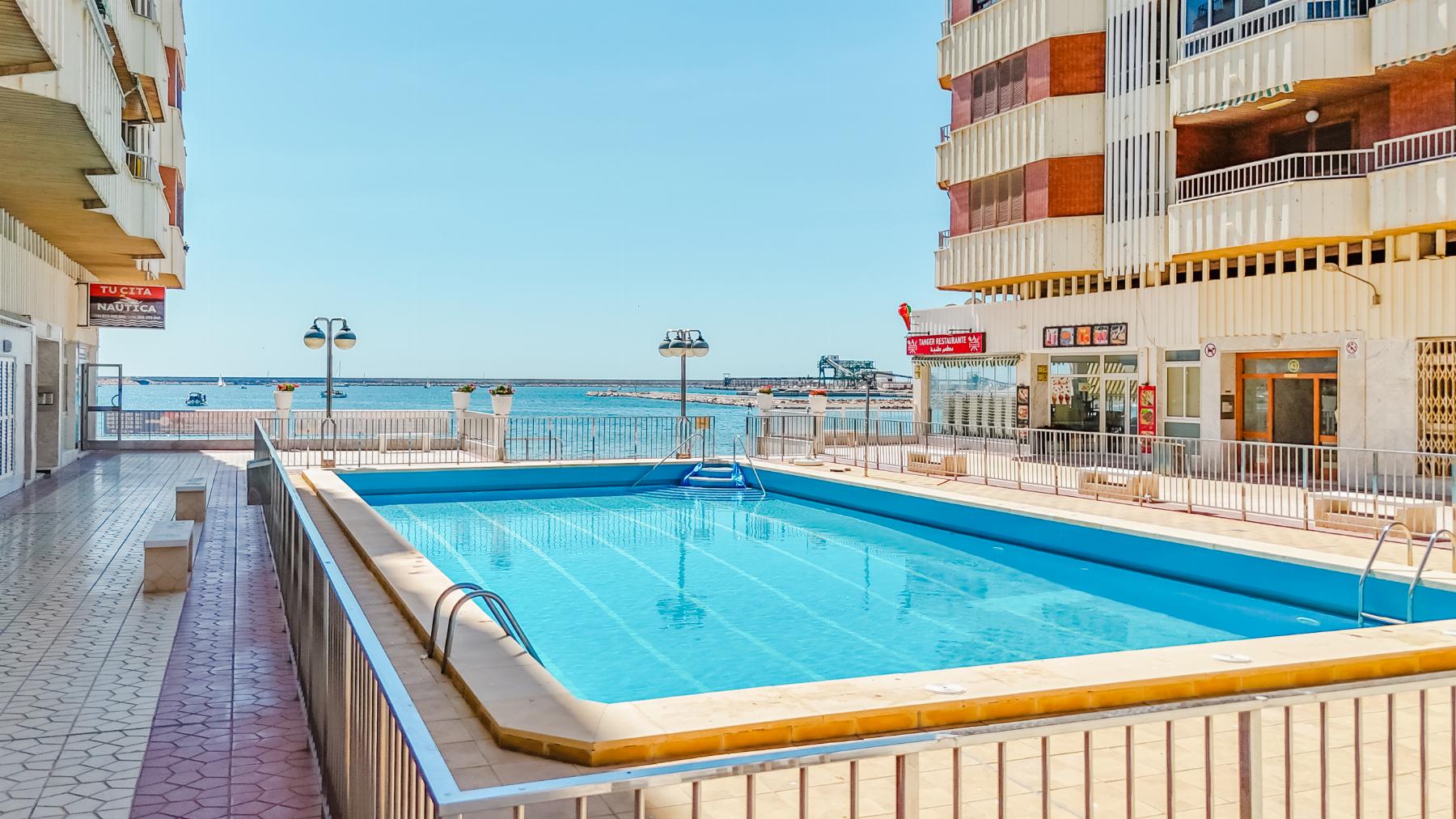 Resale - 3 Bedroom 2 Bathroom Apartamento in Torrevieja - Playa del Acequión - Alicante Resale - 3 Bedroom 2 Bathroom Apartamento in Torrevieja - Playa del Acequión - Alicante