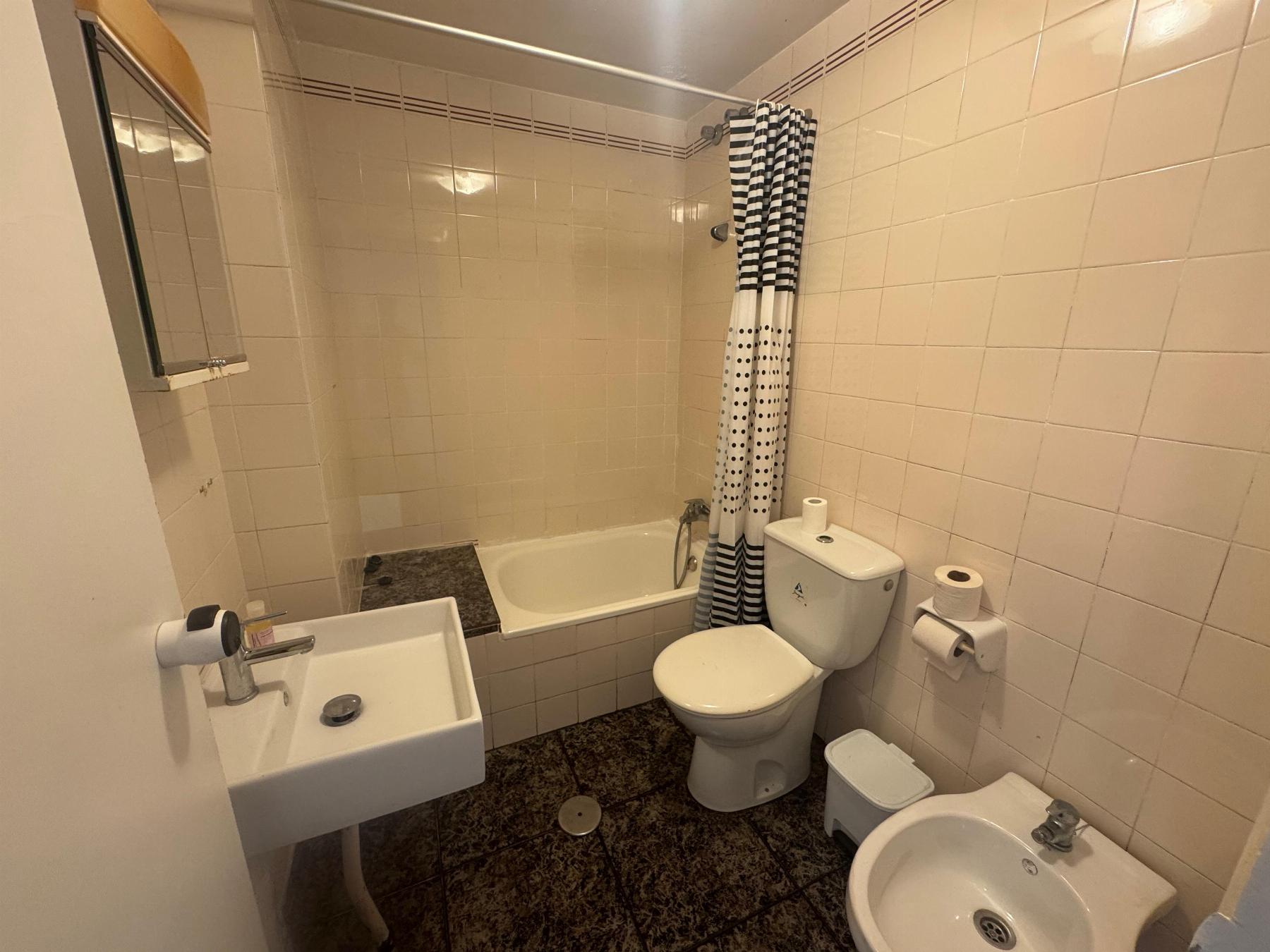 Resale - 3 Bedroom 2 Bathroom Apartamento in Torrevieja - Playa del Acequión - Alicante Resale - 3 Bedroom 2 Bathroom Apartamento in Torrevieja - Playa del Acequión - Alicante