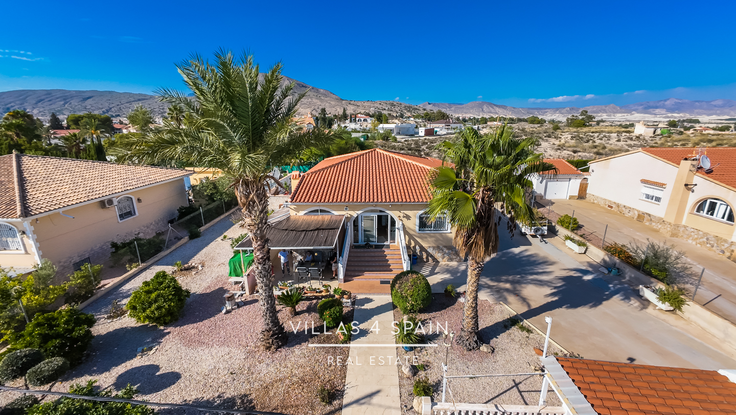 Resale - 3 Bed 3 bath villa with private pool in Los baños de Fortuna - calle baños 3 - Murcia Resale - 3 Bed 3 bath villa with private pool in Los baños de Fortuna - calle baños 3 - Murcia