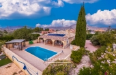 V4S4342, 3 Bed 2 Bath Villa with Private Pool in Fortuna