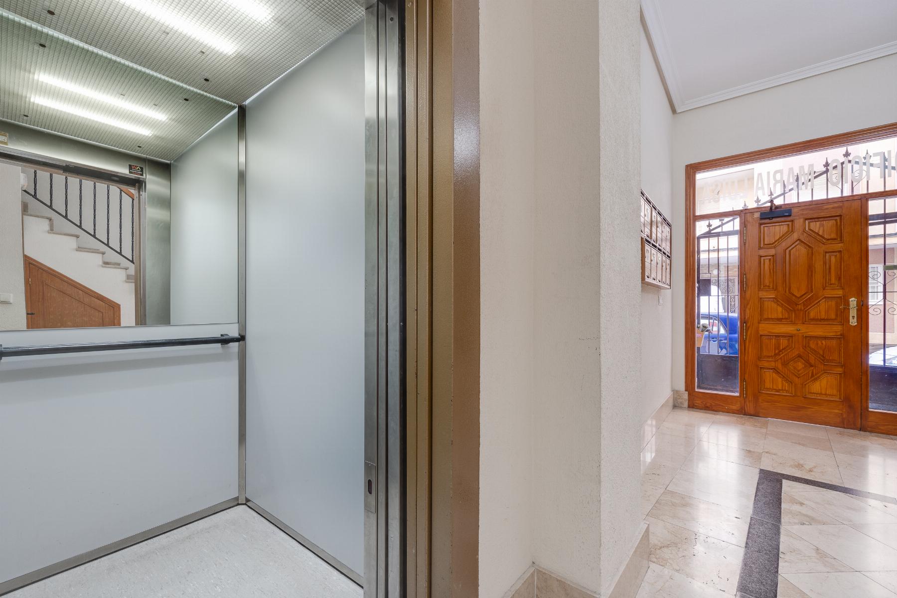 Resale - 2 Bedroom 2 Bathroom Apartamento in Torrevieja - Parque de Las Naciones - Alicante Resale - 2 Bedroom 2 Bathroom Apartamento in Torrevieja - Parque de Las Naciones - Alicante