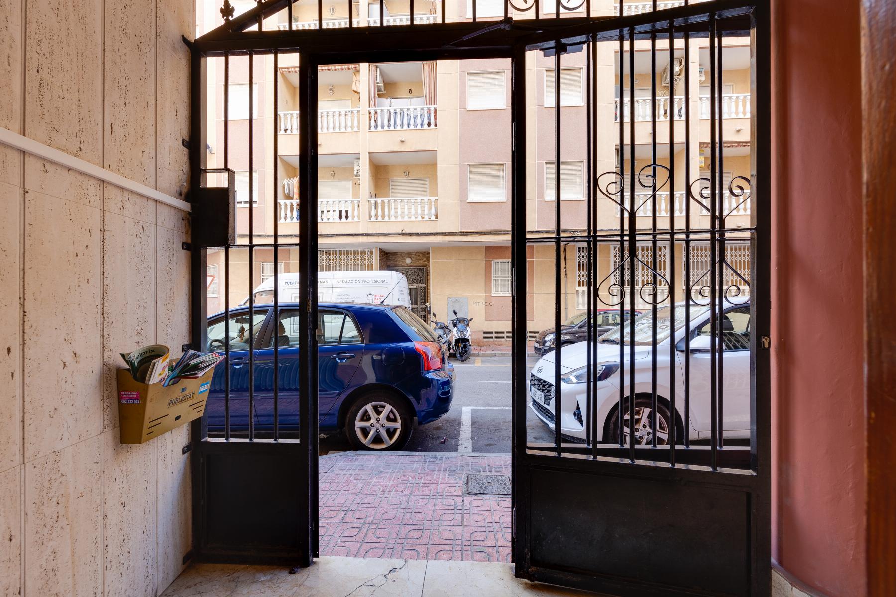 Resale - 2 Bedroom 2 Bathroom Apartamento in Torrevieja - Parque de Las Naciones - Alicante Resale - 2 Bedroom 2 Bathroom Apartamento in Torrevieja - Parque de Las Naciones - Alicante