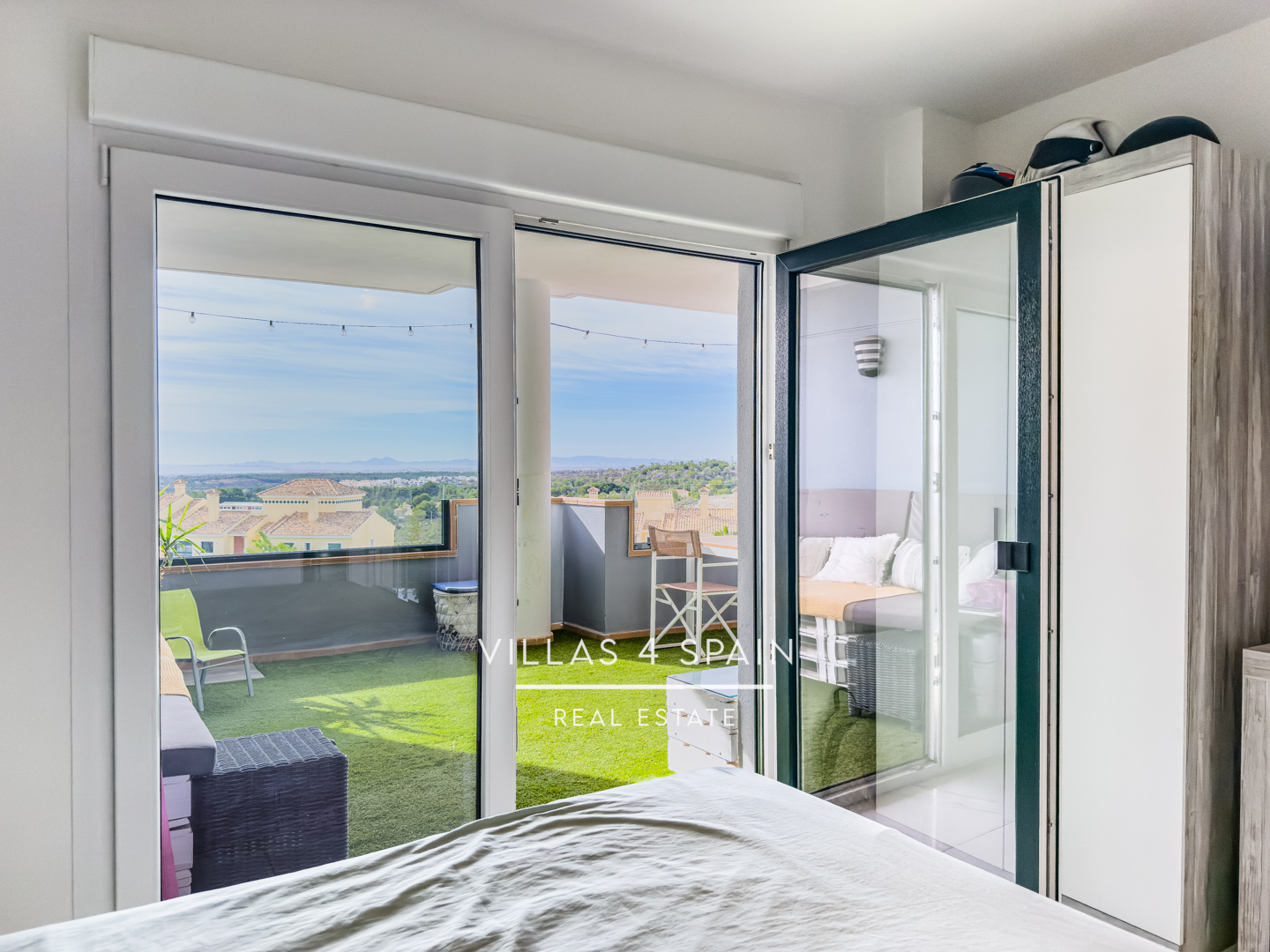 Resale - 2 Bed 2 Bath Sea View Apartment in Campoamor Villamartin with community pool - av. de ibiza - Alicante Resale - 2 Bed 2 Bath Sea View Apartment in Campoamor Villamartin with community pool - av. de ibiza - Alicante