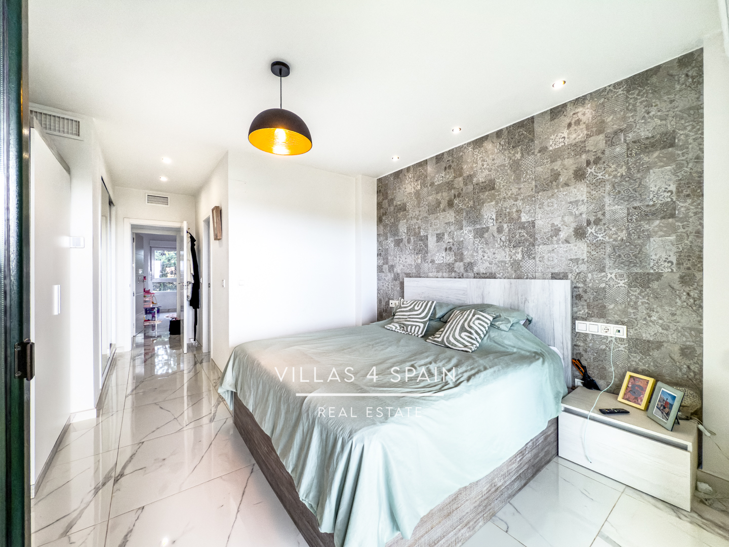Resale - 2 Bed 2 Bath Sea View Apartment in Campoamor Villamartin with community pool - av. de ibiza - Alicante Resale - 2 Bed 2 Bath Sea View Apartment in Campoamor Villamartin with community pool - av. de ibiza - Alicante