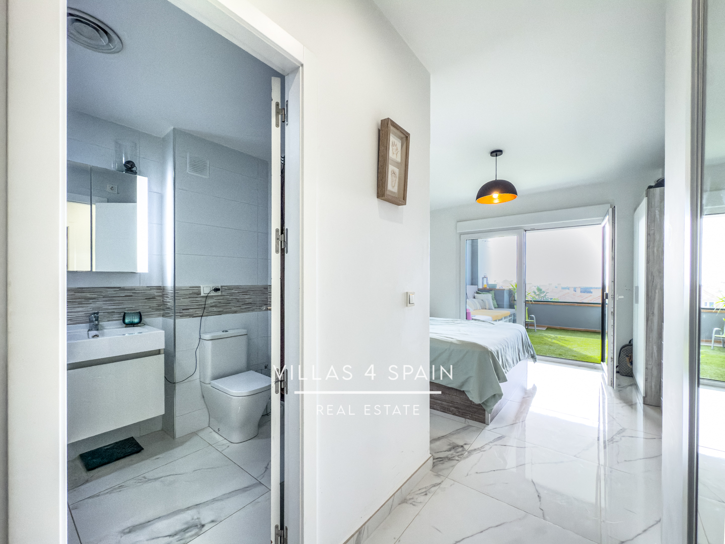 Resale - 2 Bed 2 Bath Sea View Apartment in Campoamor Villamartin with community pool - av. de ibiza - Alicante Resale - 2 Bed 2 Bath Sea View Apartment in Campoamor Villamartin with community pool - av. de ibiza - Alicante
