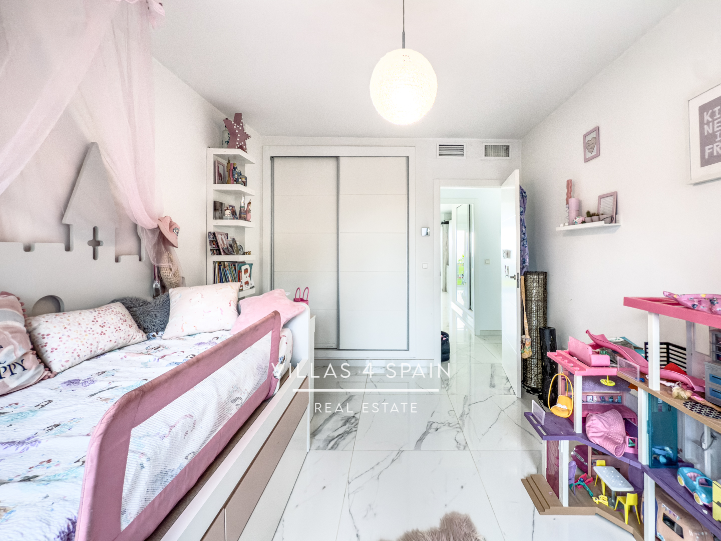 Resale - 2 Bed 2 Bath Sea View Apartment in Campoamor Villamartin with community pool - av. de ibiza - Alicante Resale - 2 Bed 2 Bath Sea View Apartment in Campoamor Villamartin with community pool - av. de ibiza - Alicante