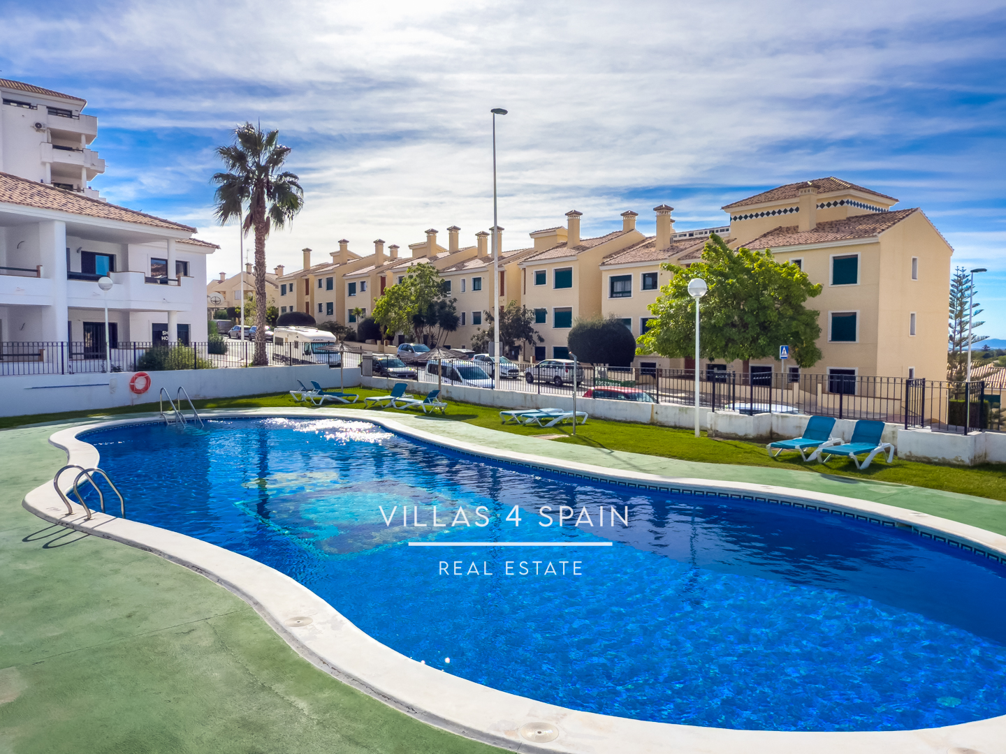 Resale - 2 Bed 2 Bath Sea View Apartment in Campoamor Villamartin with community pool - av. de ibiza - Alicante Resale - 2 Bed 2 Bath Sea View Apartment in Campoamor Villamartin with community pool - av. de ibiza - Alicante