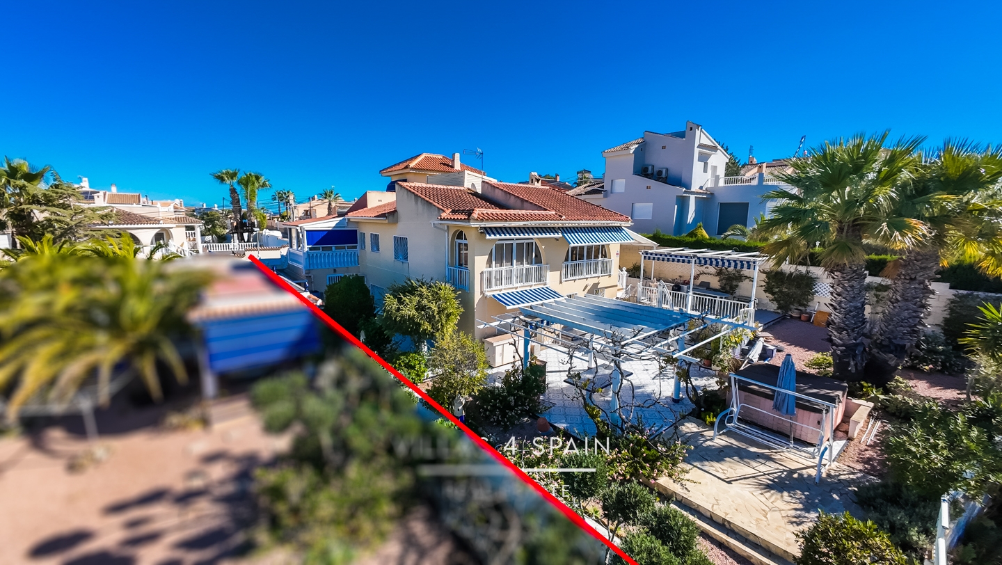 4 Bedroom 3 Bathroom Villa In ciudad quesada La Marquesa Golf Course Alicante