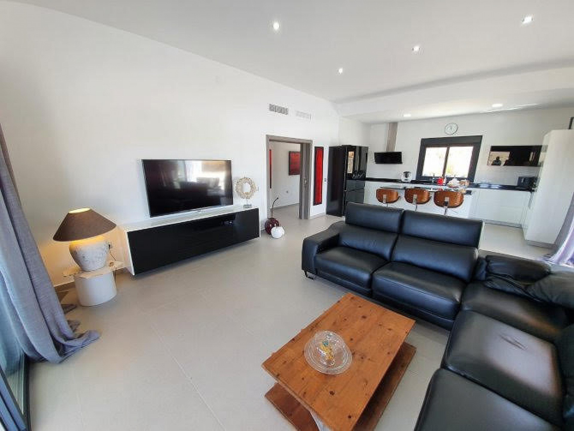 Sold - 3 Bedroom 3 Bathroom Villa in Hondon de las Nieves -  - Alicante