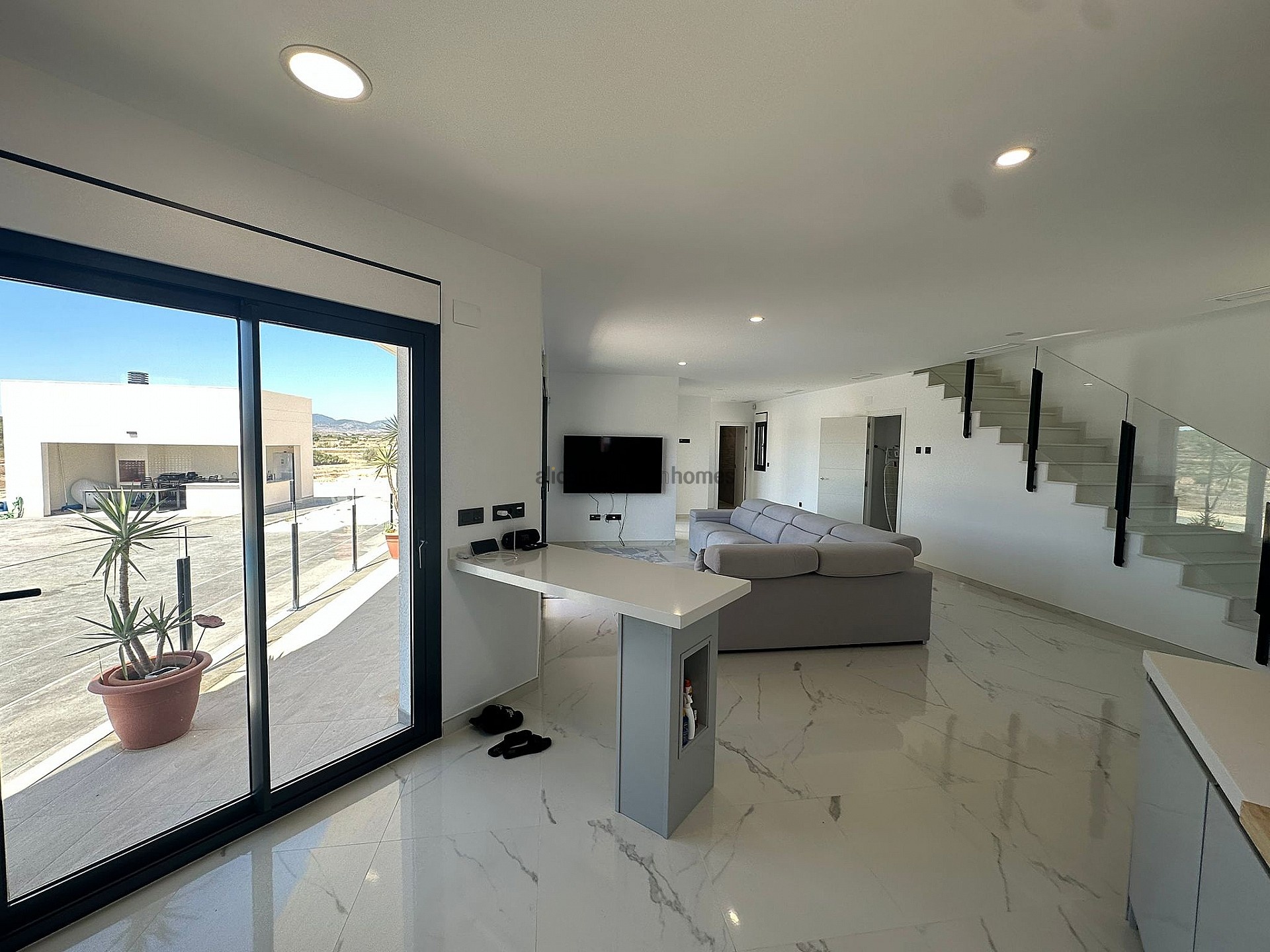 Resale - 4 Bedroom 3 Bathroom Villa in Pinoso - , Pinoso, Alicante, Spain - Alicante