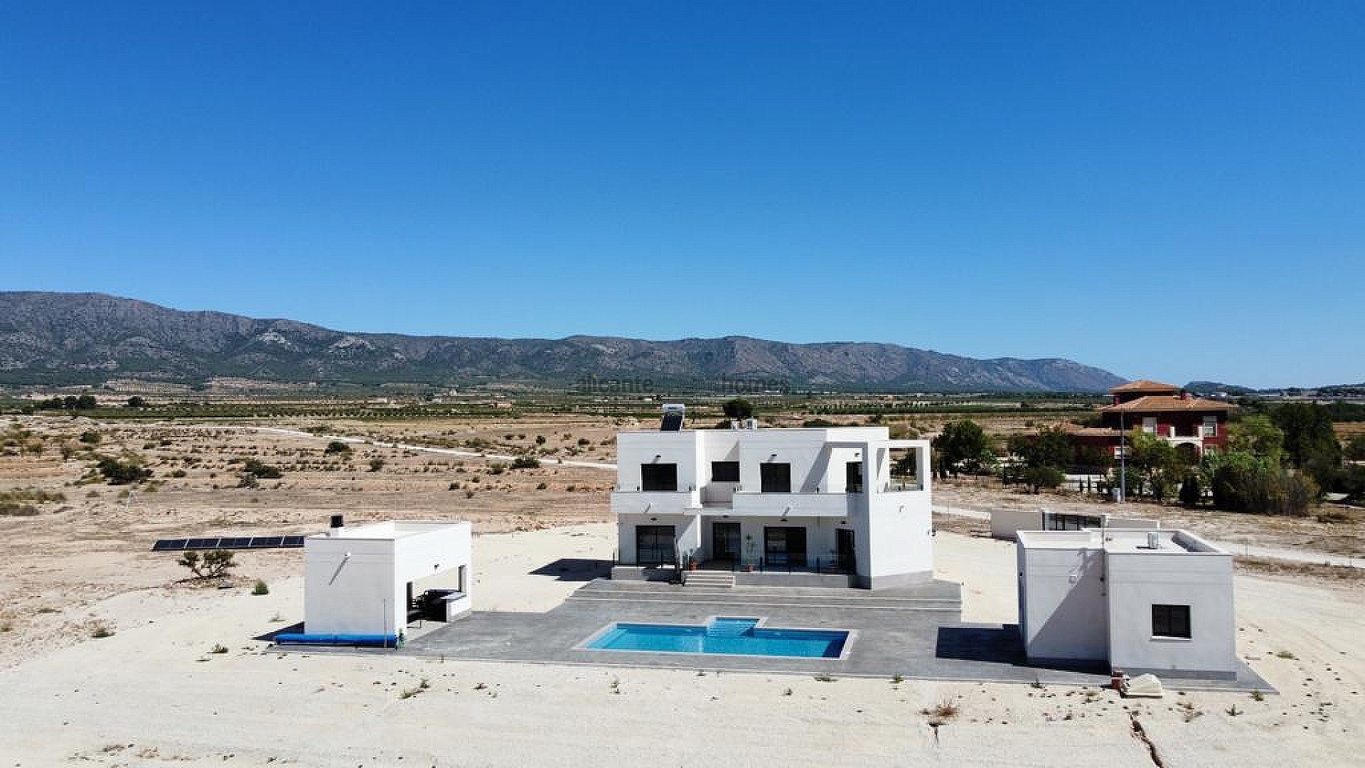 Resale - 4 Bedroom 3 Bathroom Villa in Pinoso - , Pinoso, Alicante, Spain - Alicante
