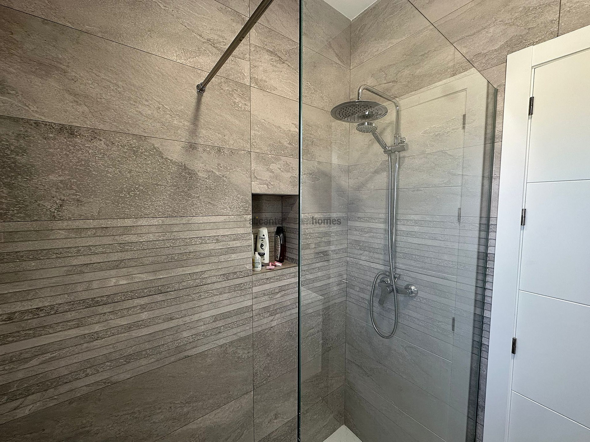 Resale - 4 Bedroom 3 Bathroom Villa in Pinoso - , Pinoso, Alicante, Spain - Alicante