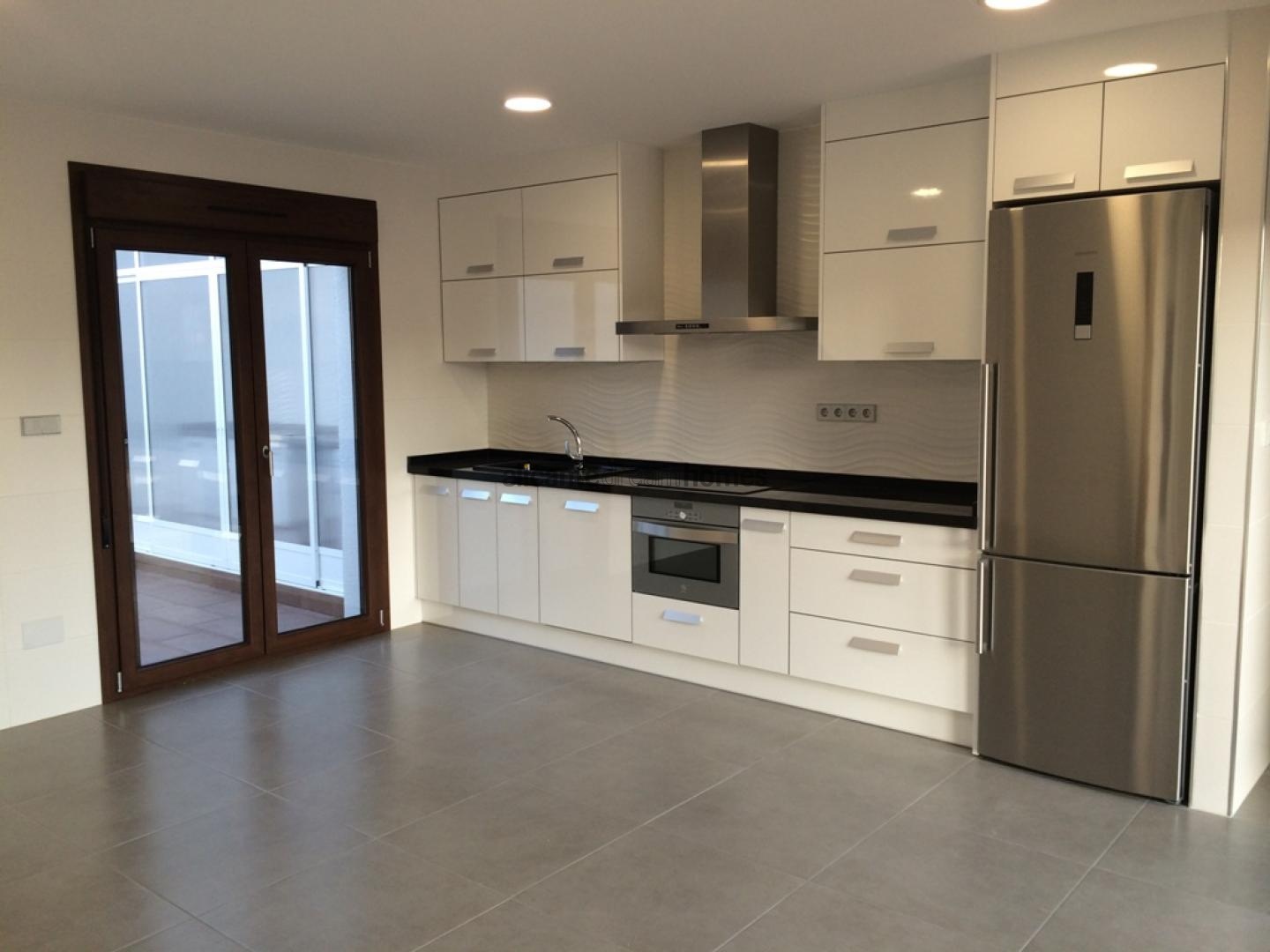 Resale - 3 Bedroom 2 Bathroom Villa in Pinoso -  - Alicante