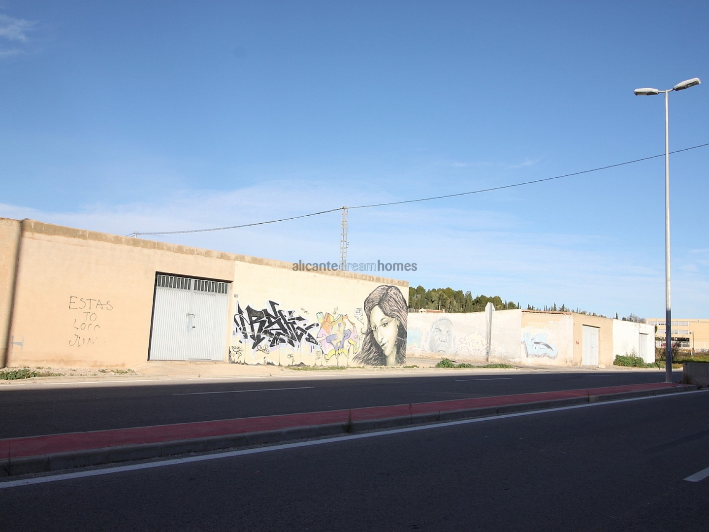 4 Bedroom 3 Bathroom Townhouse in Monóvar